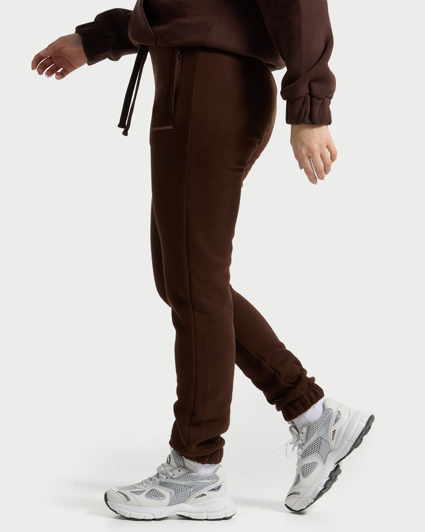 essentials Jogger Women (Outlet)