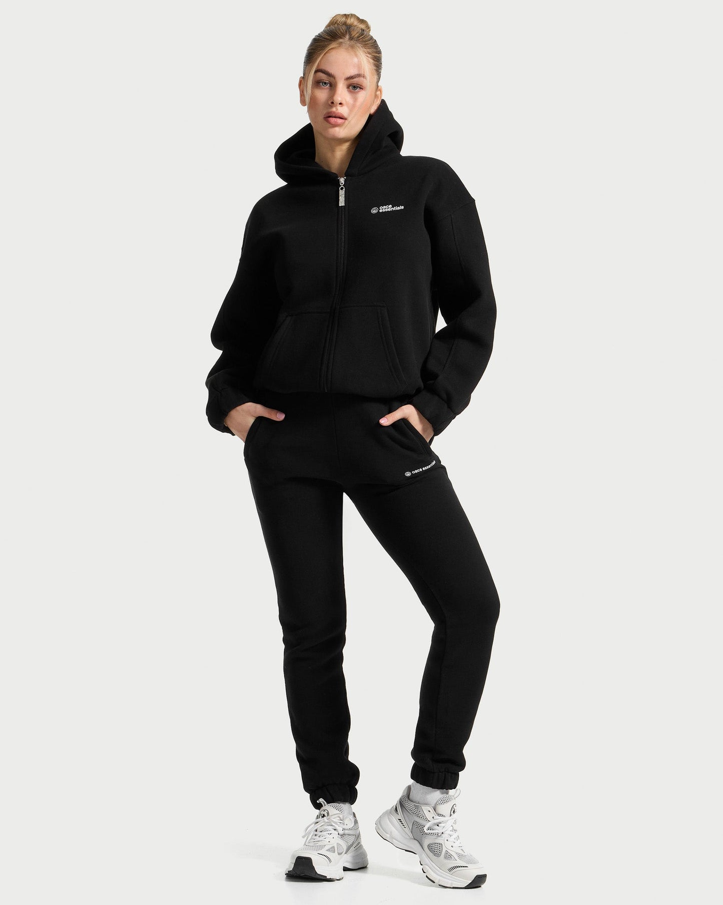essentials Oversized Zip Jacket Women (Outlet)