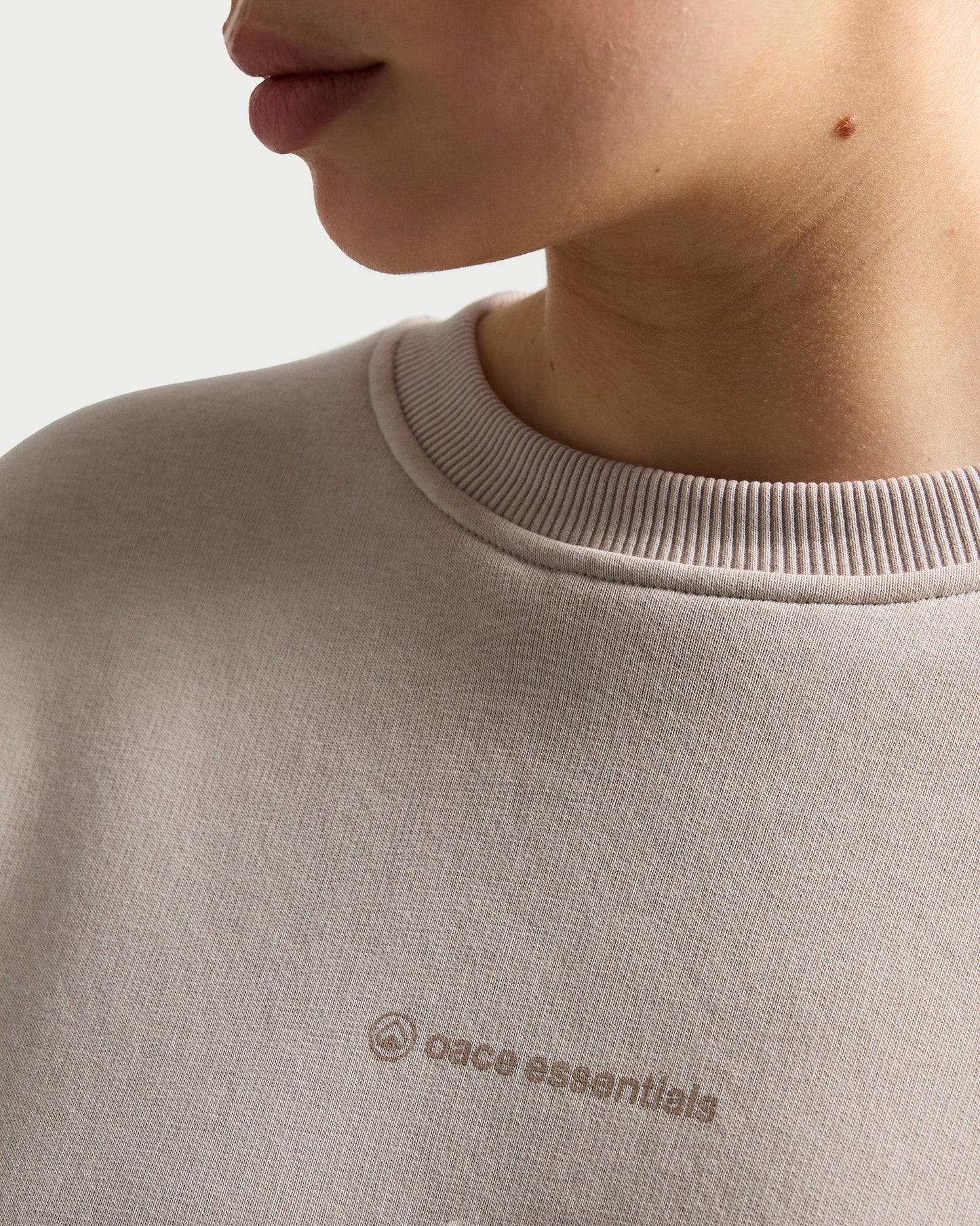 essentials Sweater (Outlet)