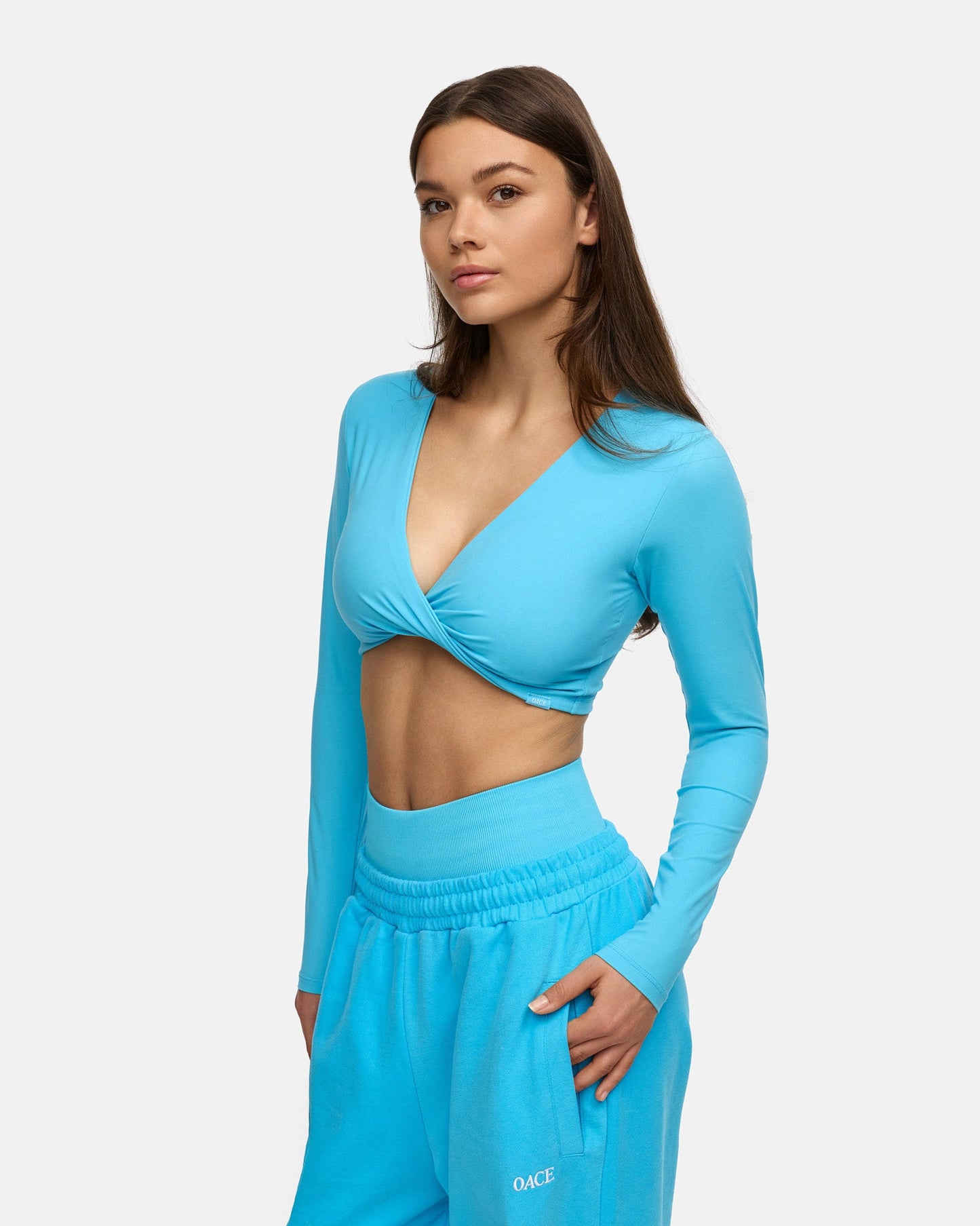 Twisted Nylon Longsleeve (Outlet)