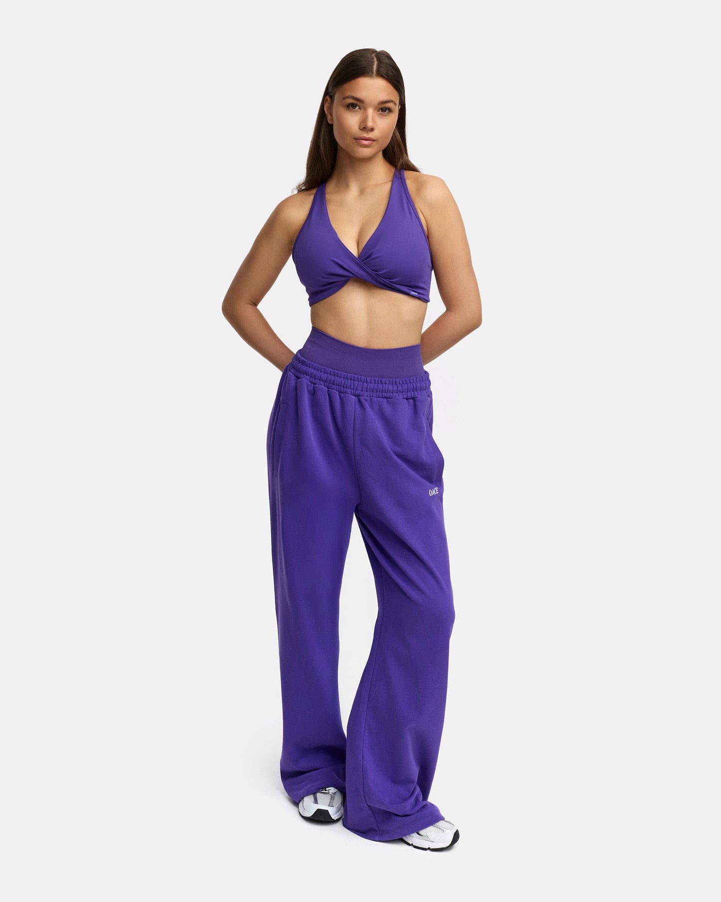 Appearance Twisted Nylon Bra (Outlet)