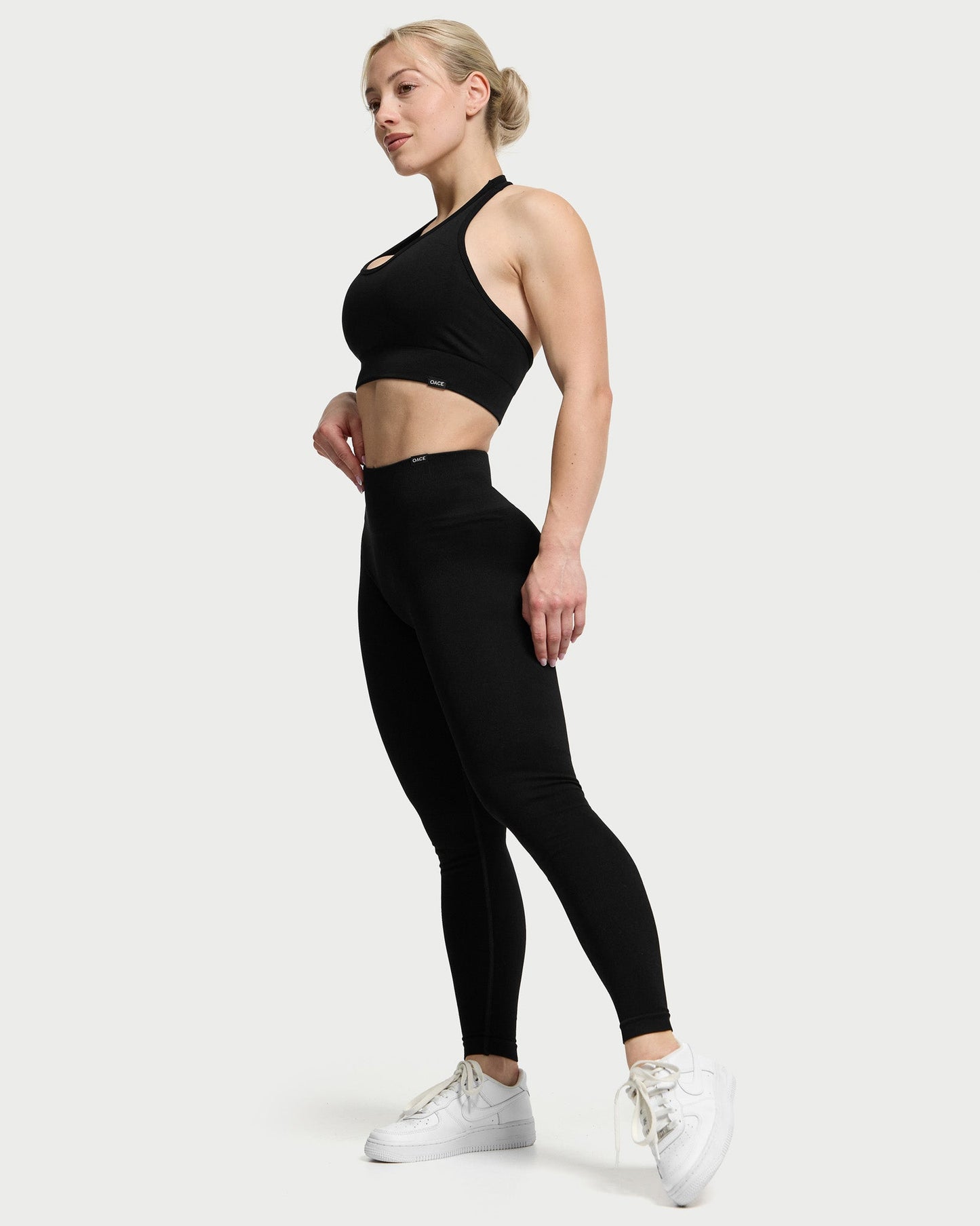 Comfort Seamless Neckholder Bra (Outlet)