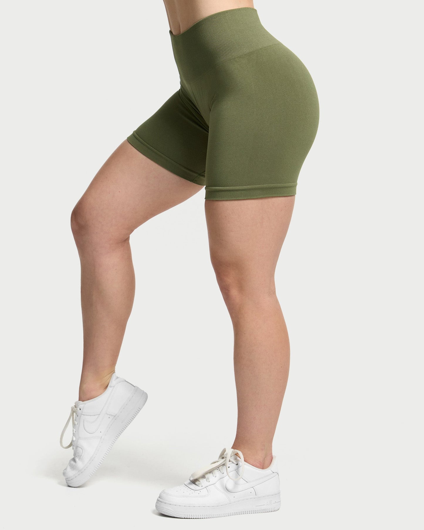 Scrunch Shorts (Outlet)