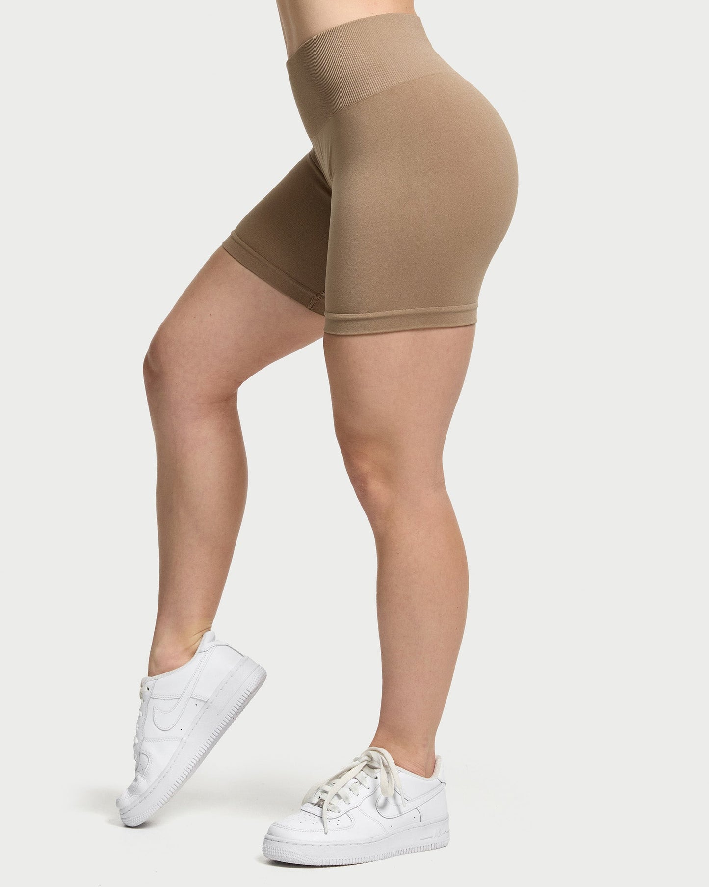 Scrunch Shorts (Outlet)