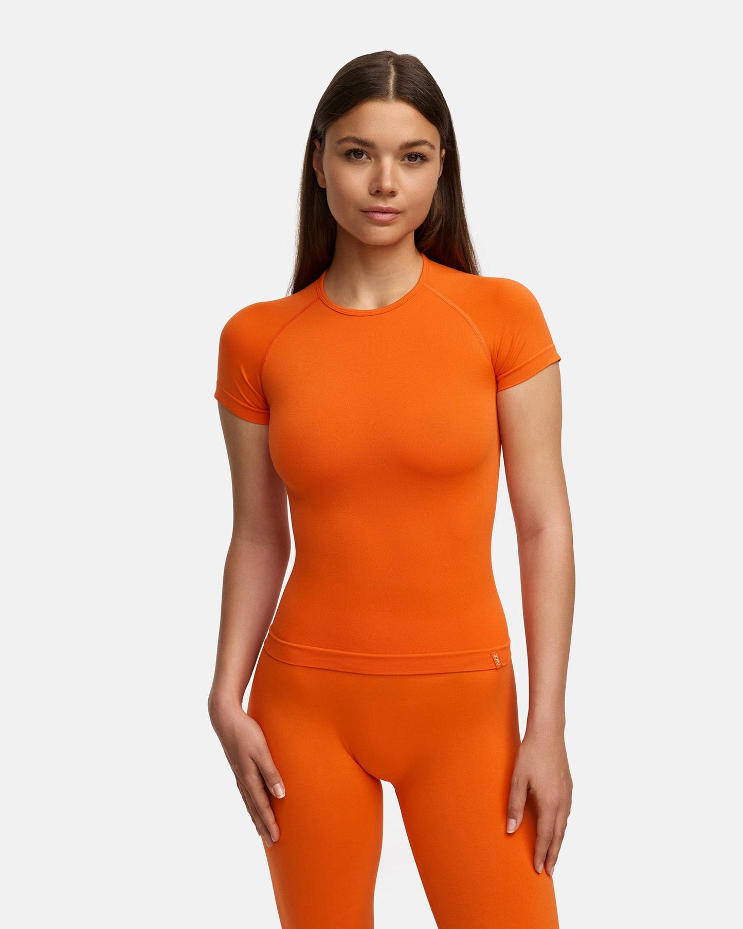 Basic Seamless T-Shirt (Outlet)