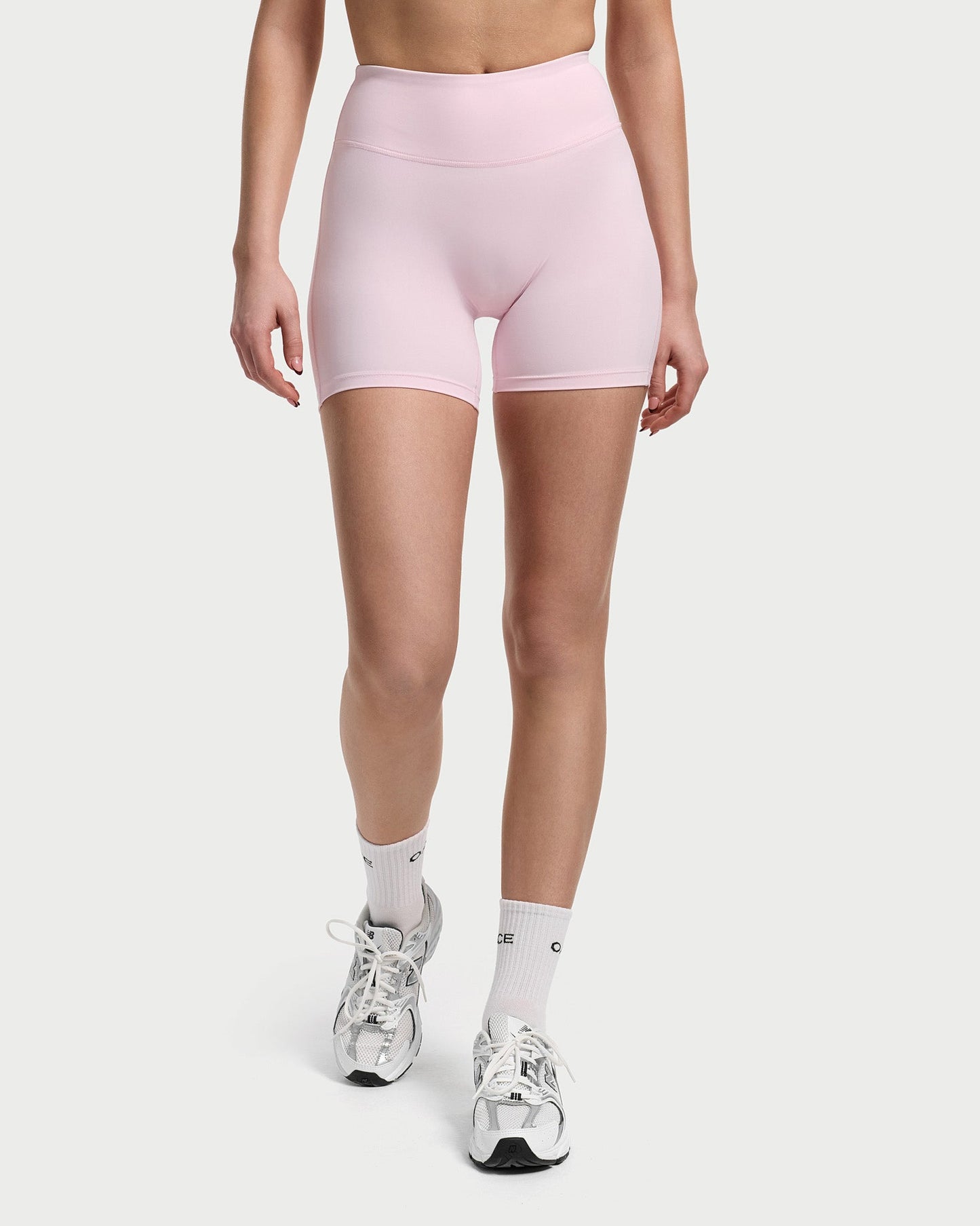 Aura Nylon Shorts (Outlet)
