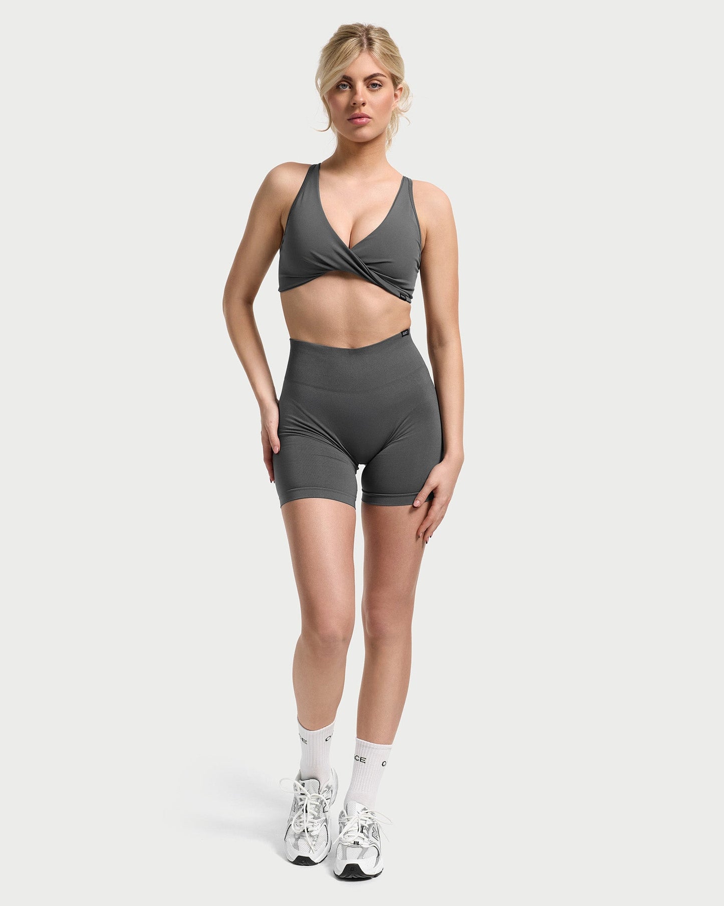 Appearance Contour Seamless Shorts