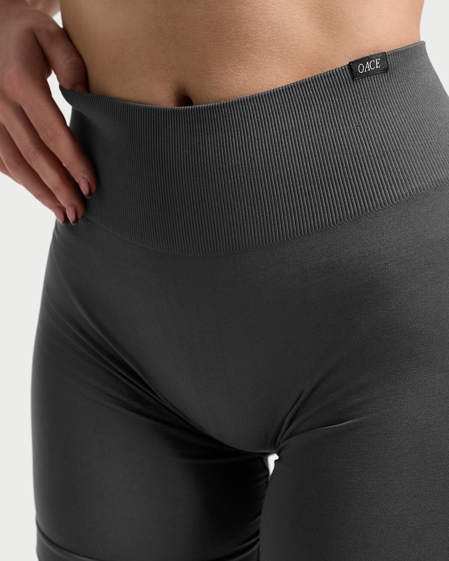Appearance Contour Seamless Shorts