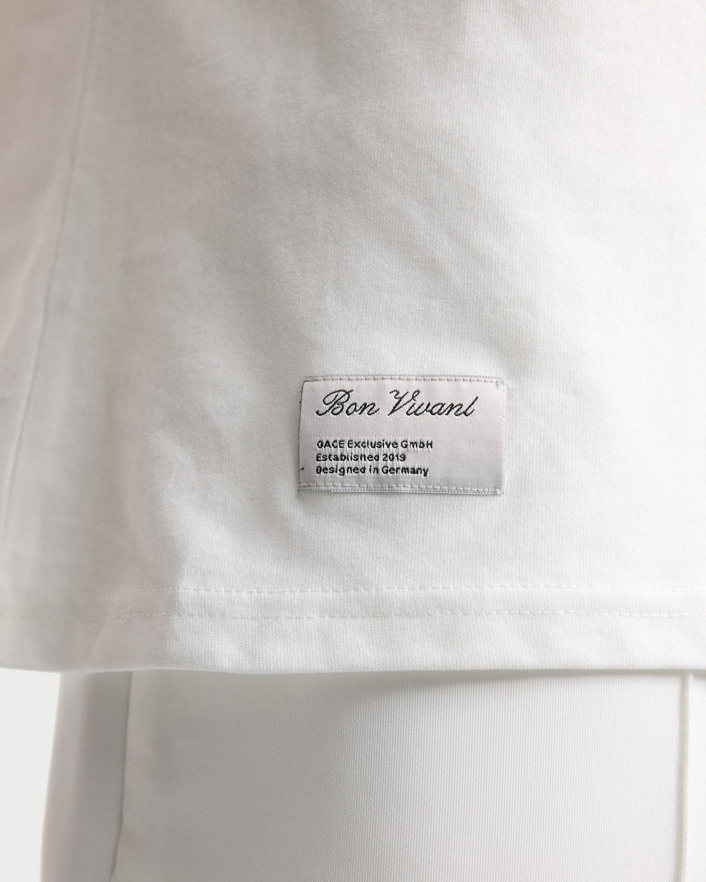 Bon Vivant Oversized T-Shirt - warm white