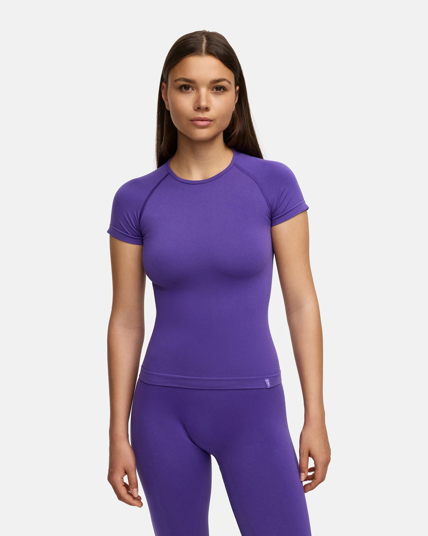 Basic Seamless T-Shirt (Outlet)