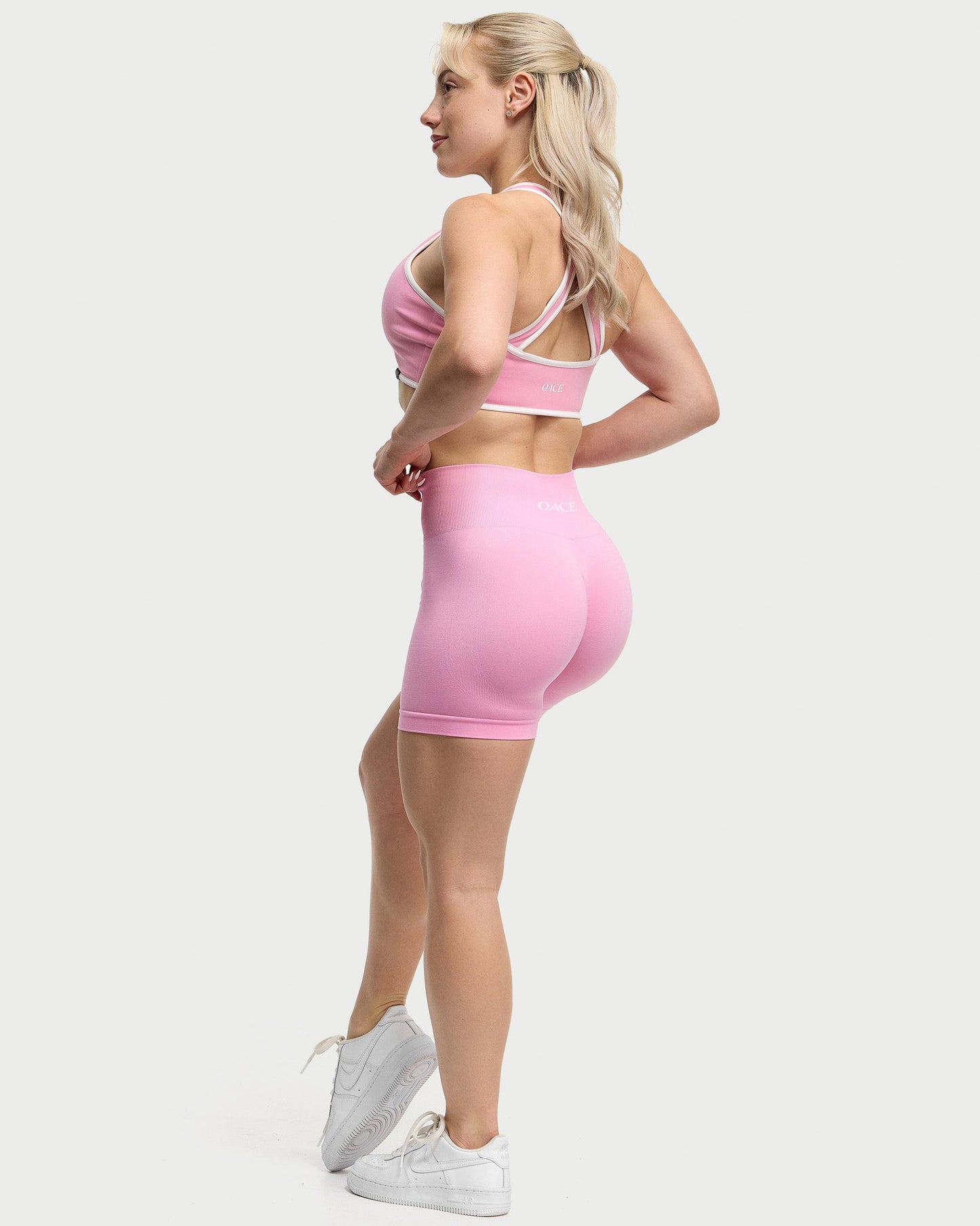Appearance Contour Seamless Shorts (Outlet)