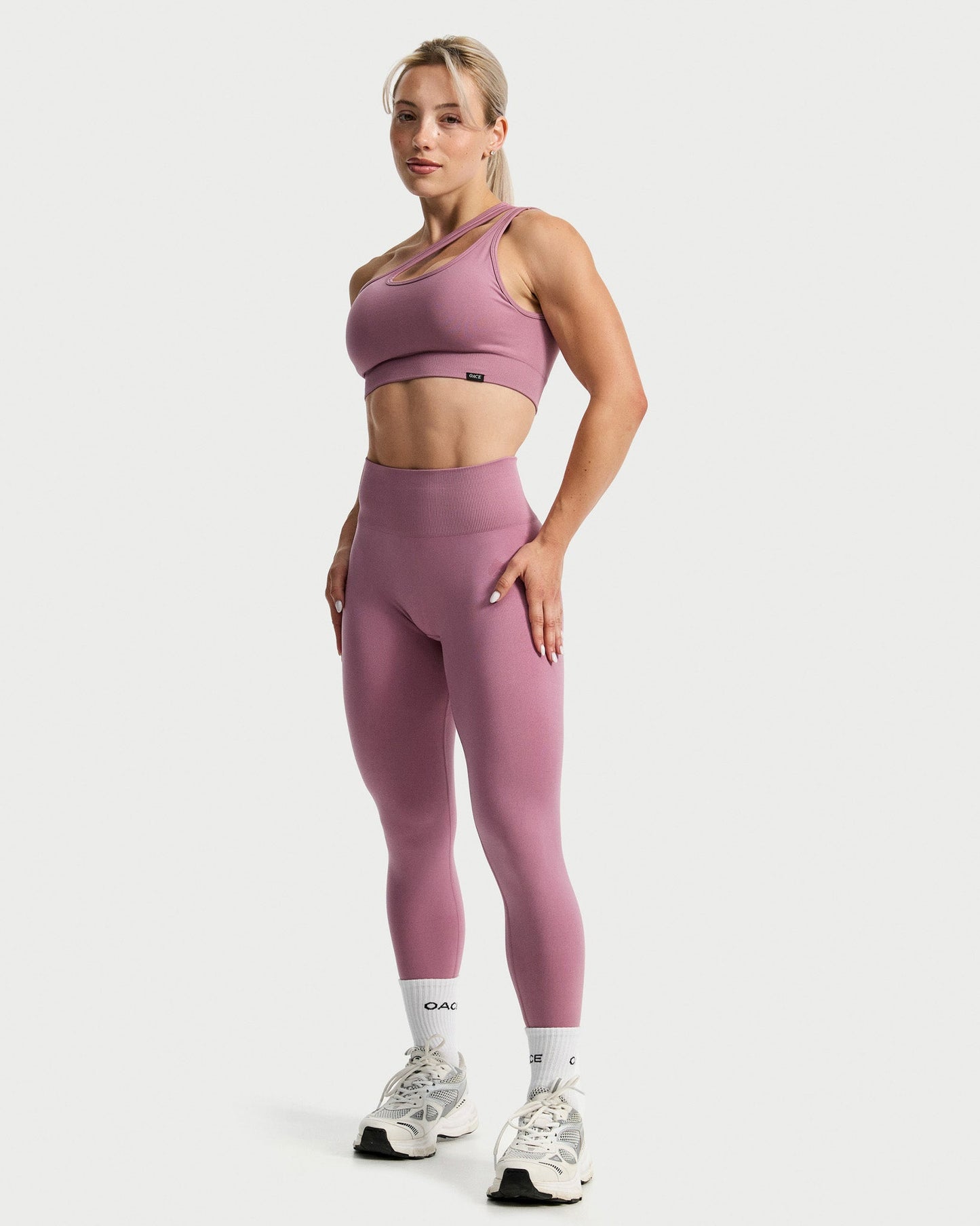 Revolution Pro Leggings (Outlet)