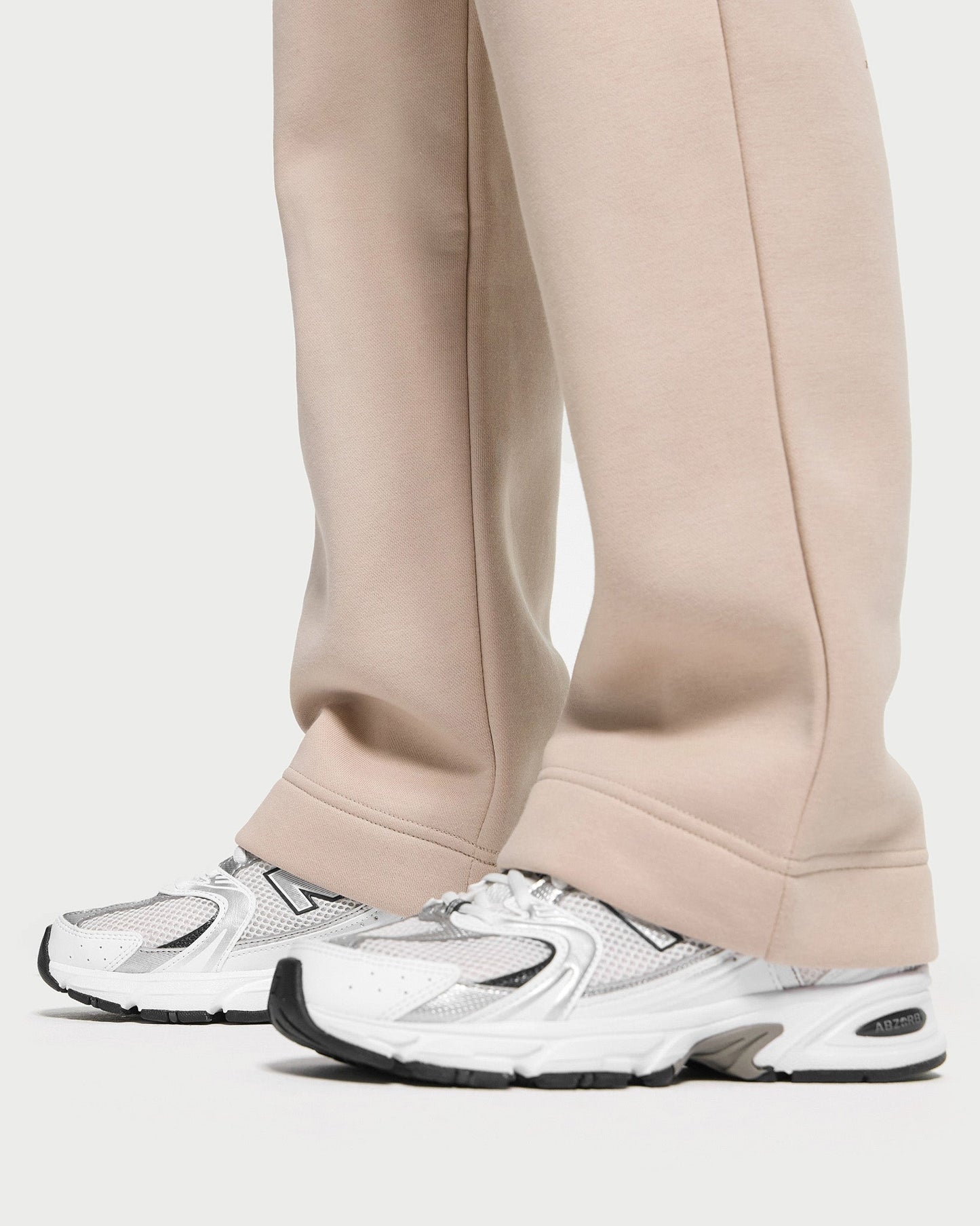 Calm Wide Leg Jogger