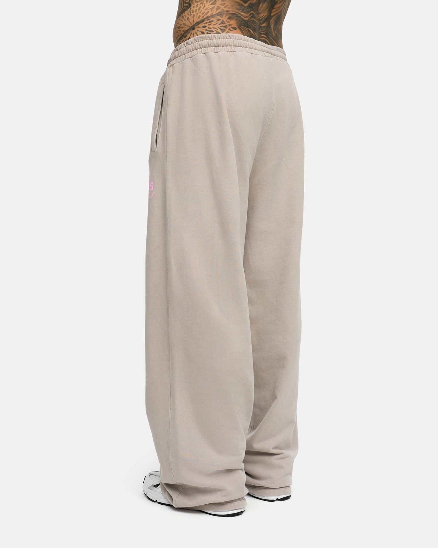Signature Wide Leg Jogger Men