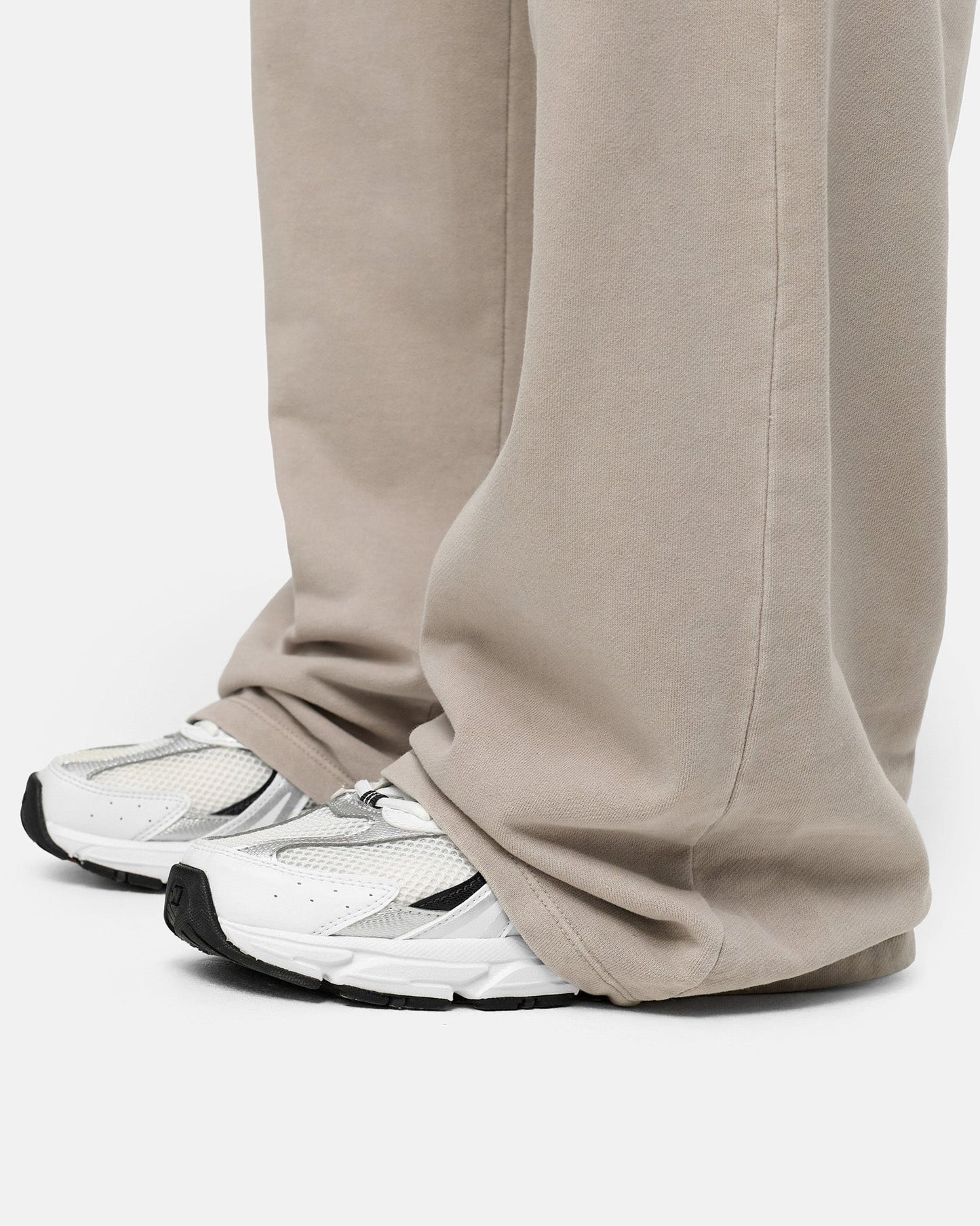 Signature Wide Leg Jogger Men