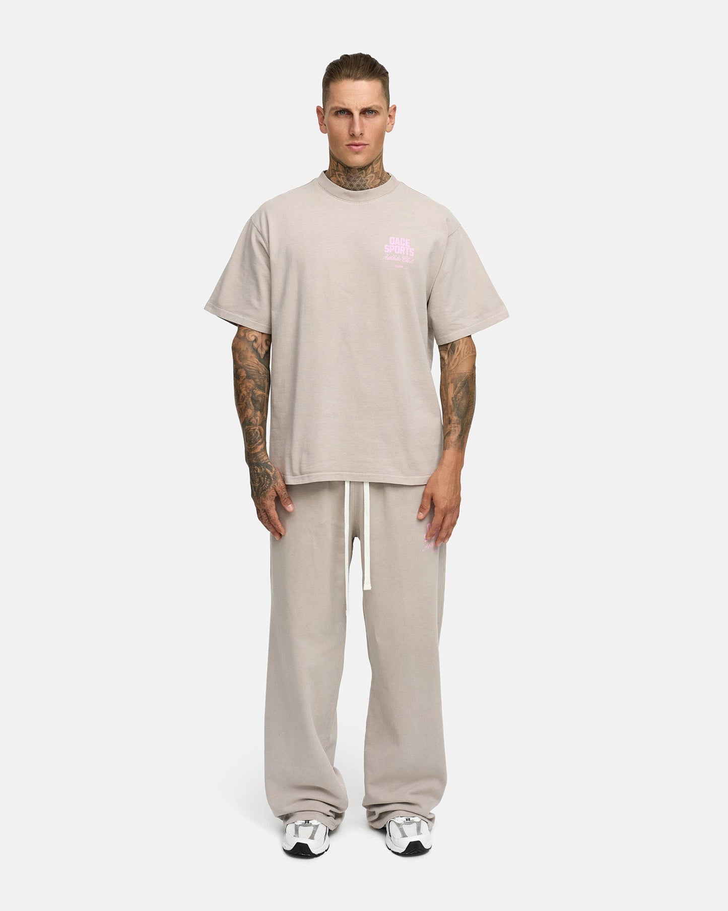 Signature Wide Leg Jogger Men