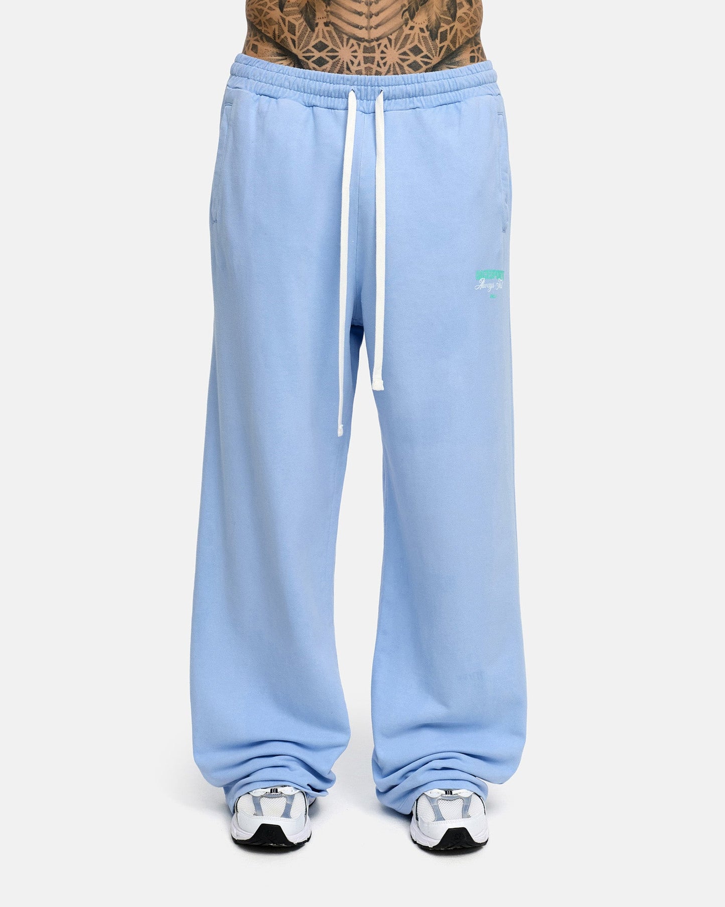 Signature Wide Leg Jogger Men