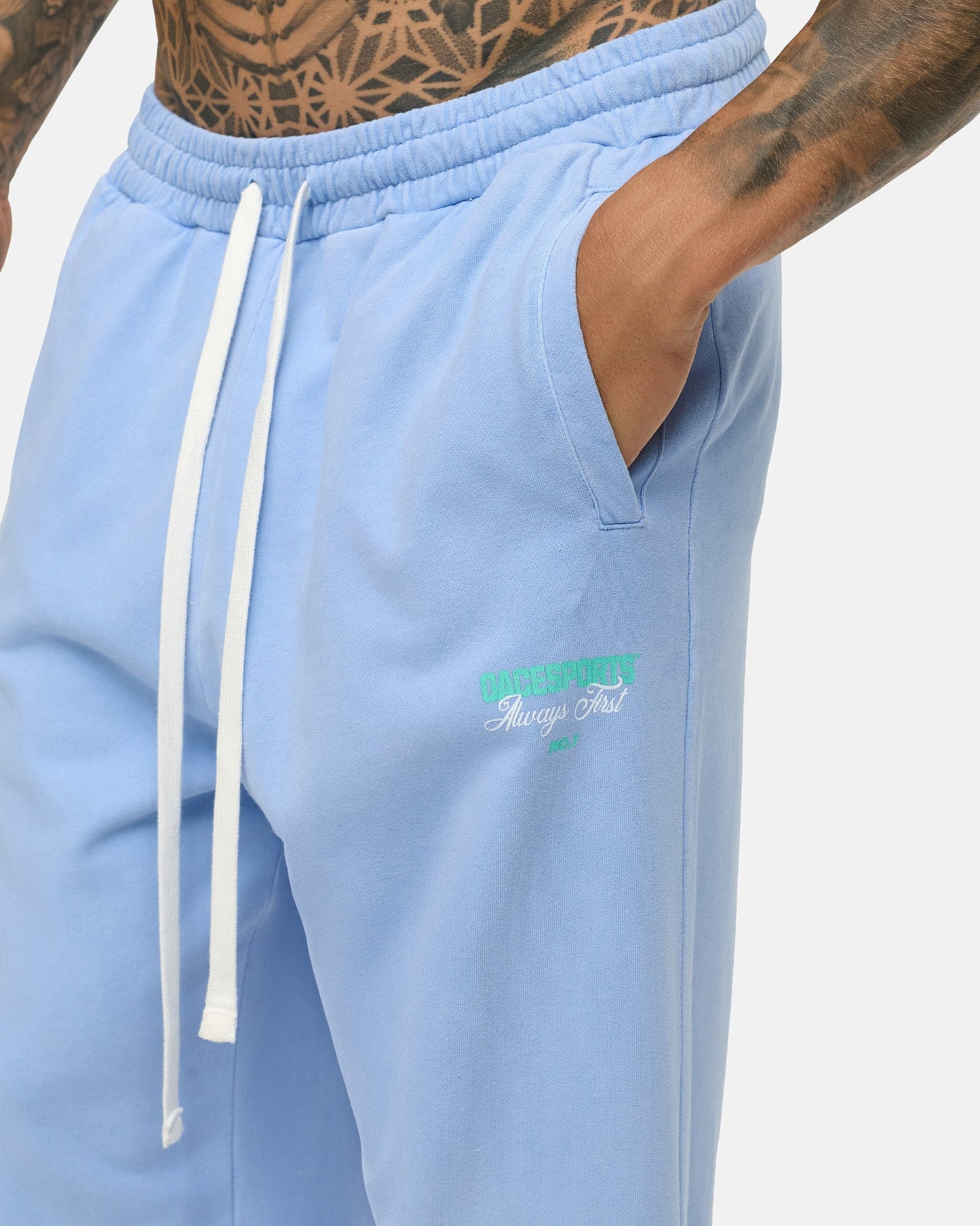 Signature Wide Leg Jogger Men