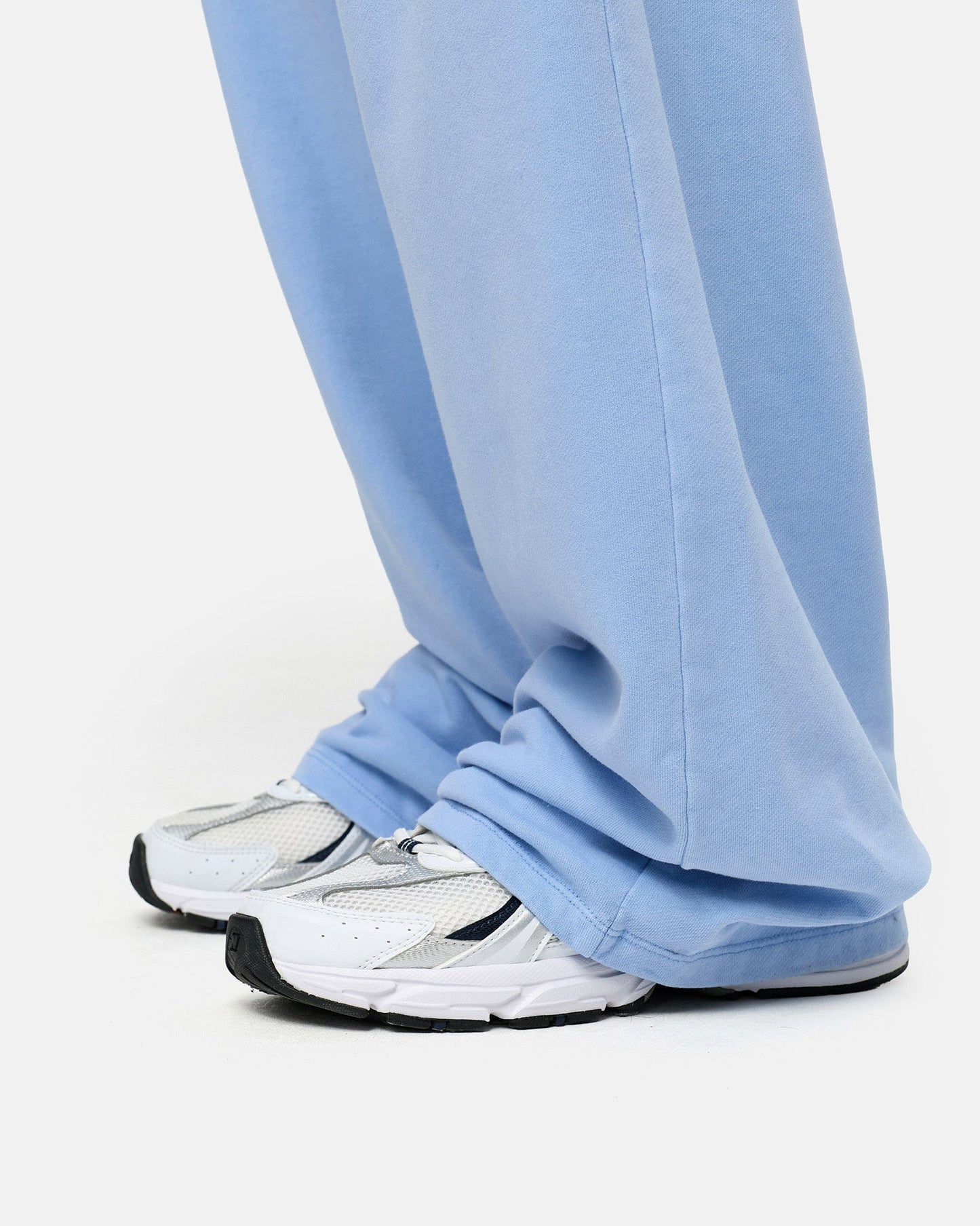 Signature Wide Leg Jogger Men