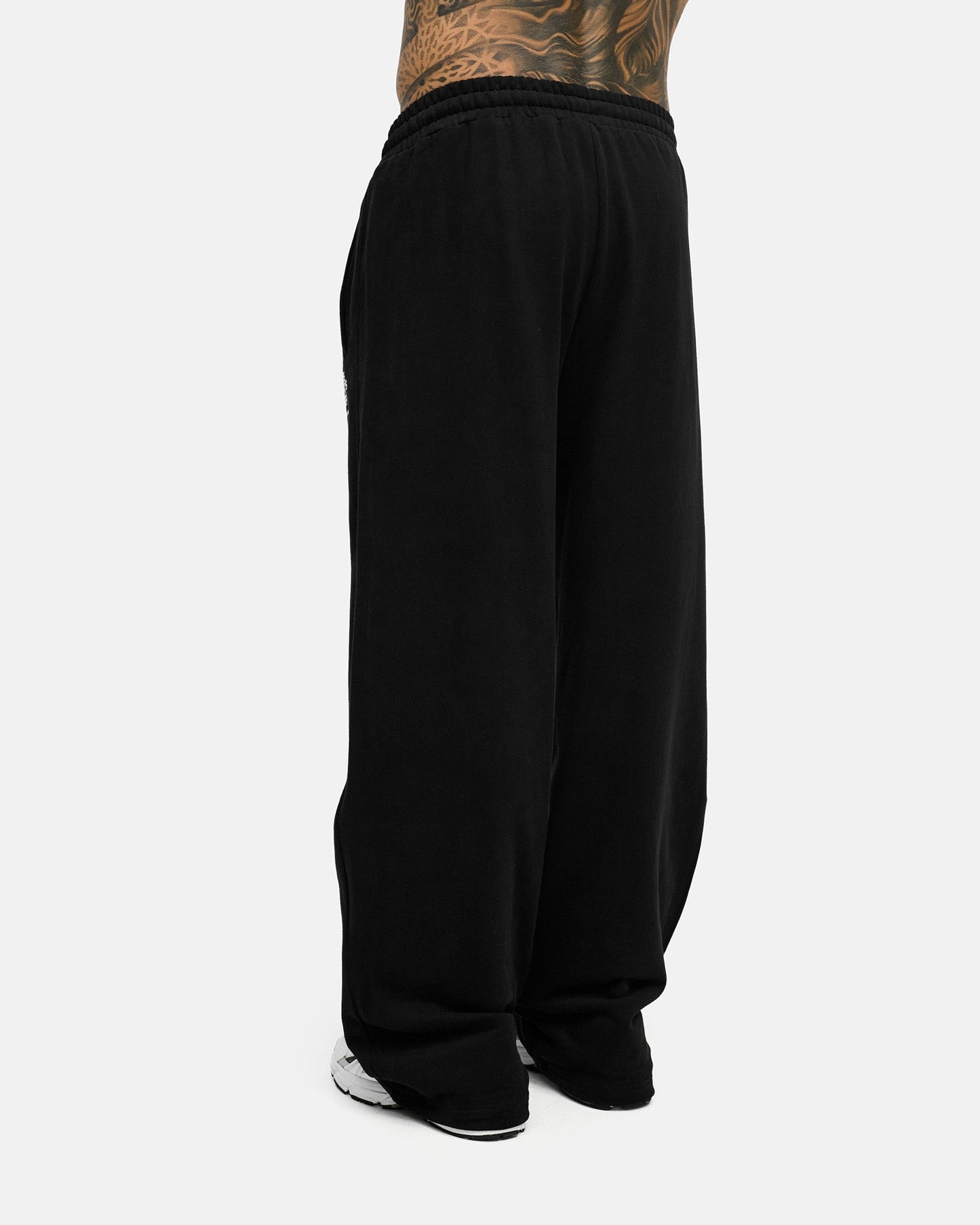 Signature Wide Leg Jogger Men