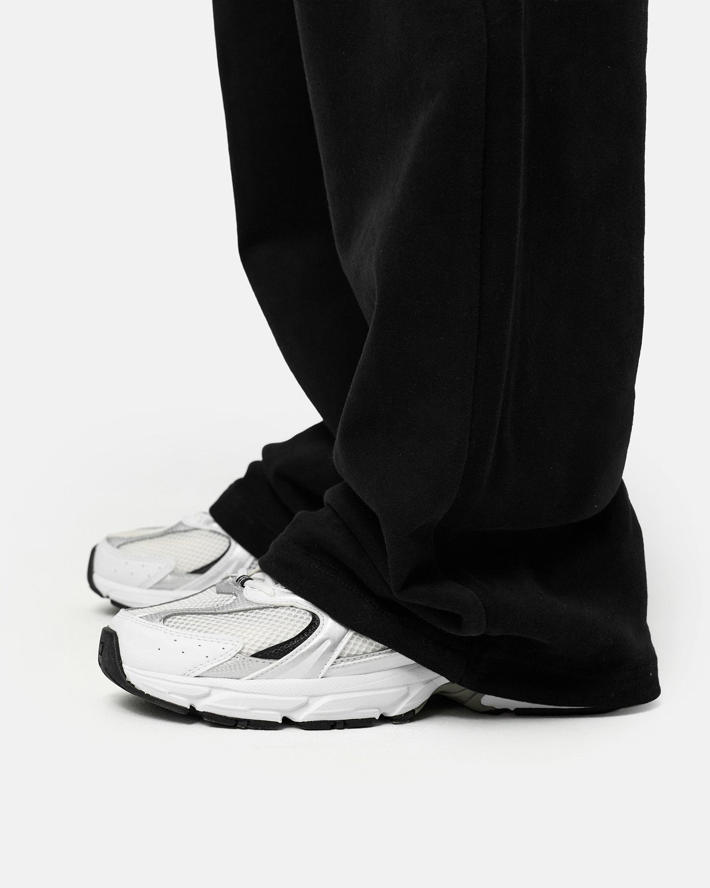 Signature Wide Leg Jogger Men