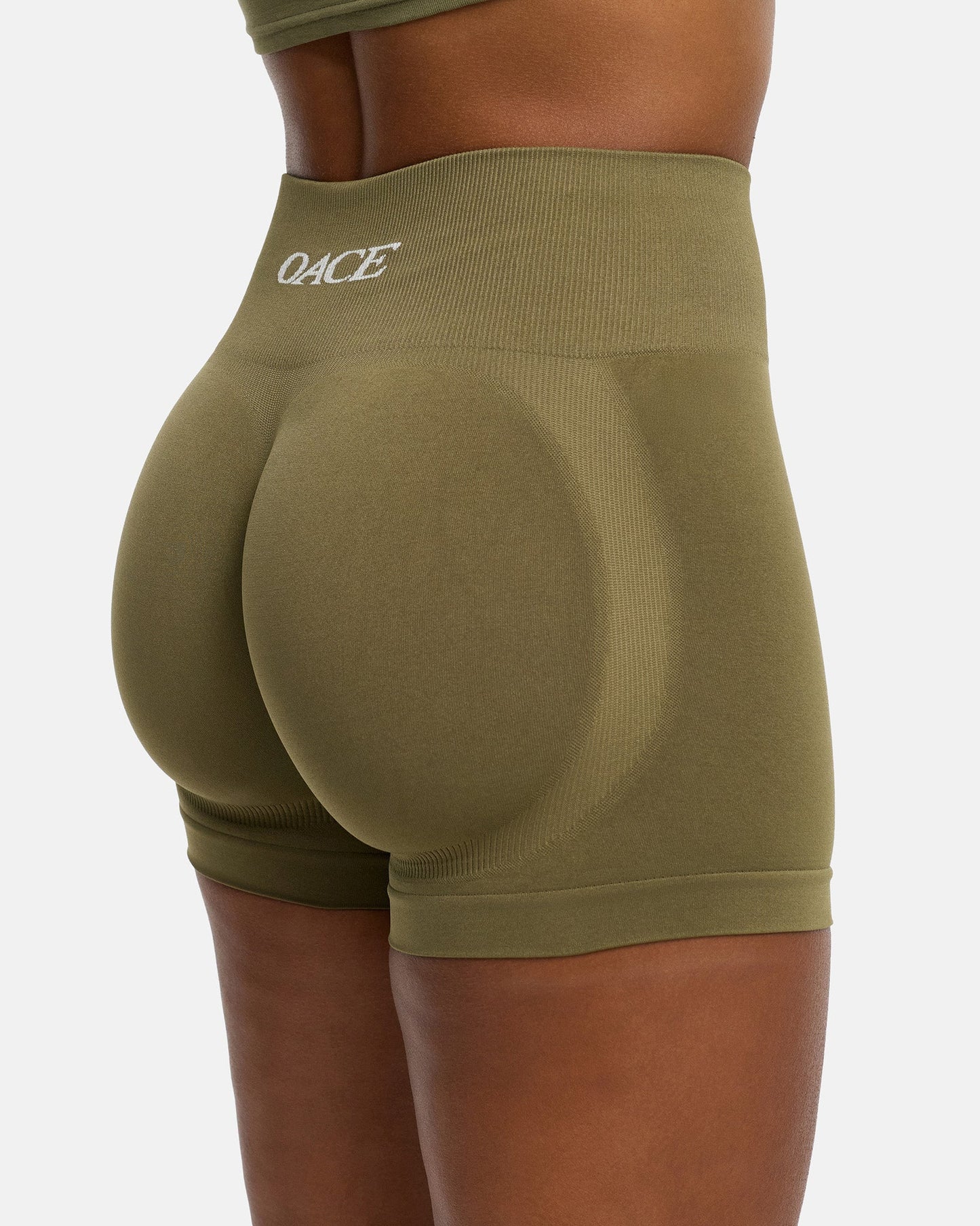 Appearance Contour Seamless Shorts