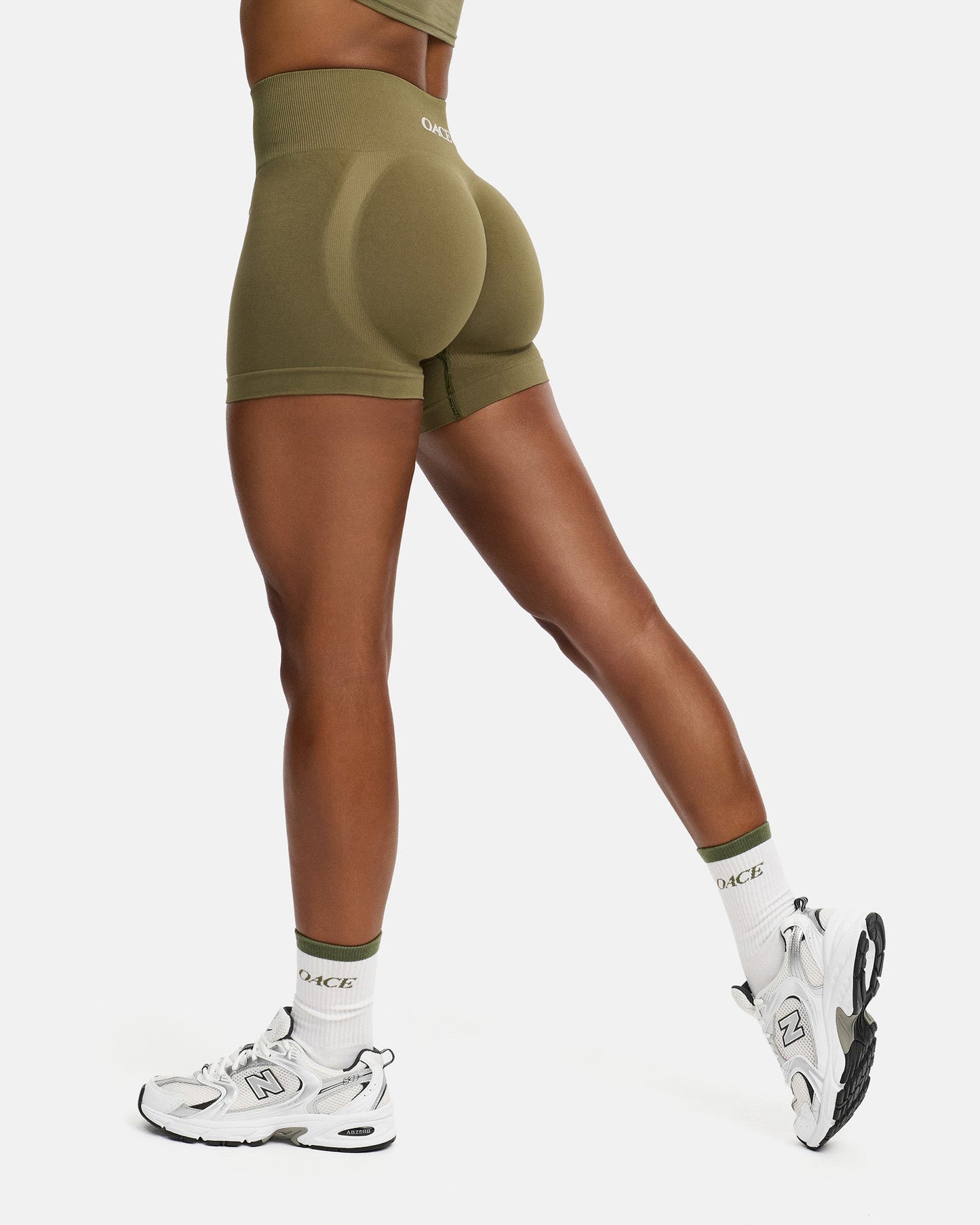Appearance Contour Seamless Shorts