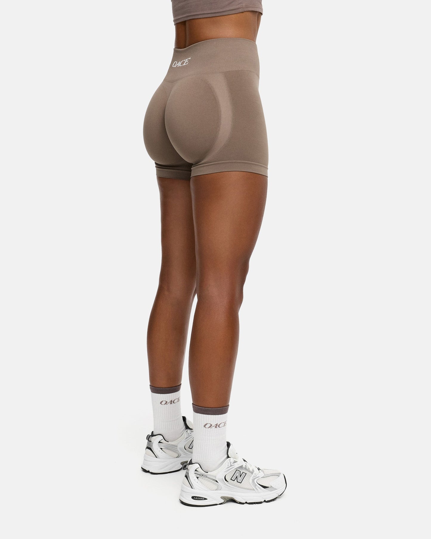 Appearance Contour Seamless Shorts