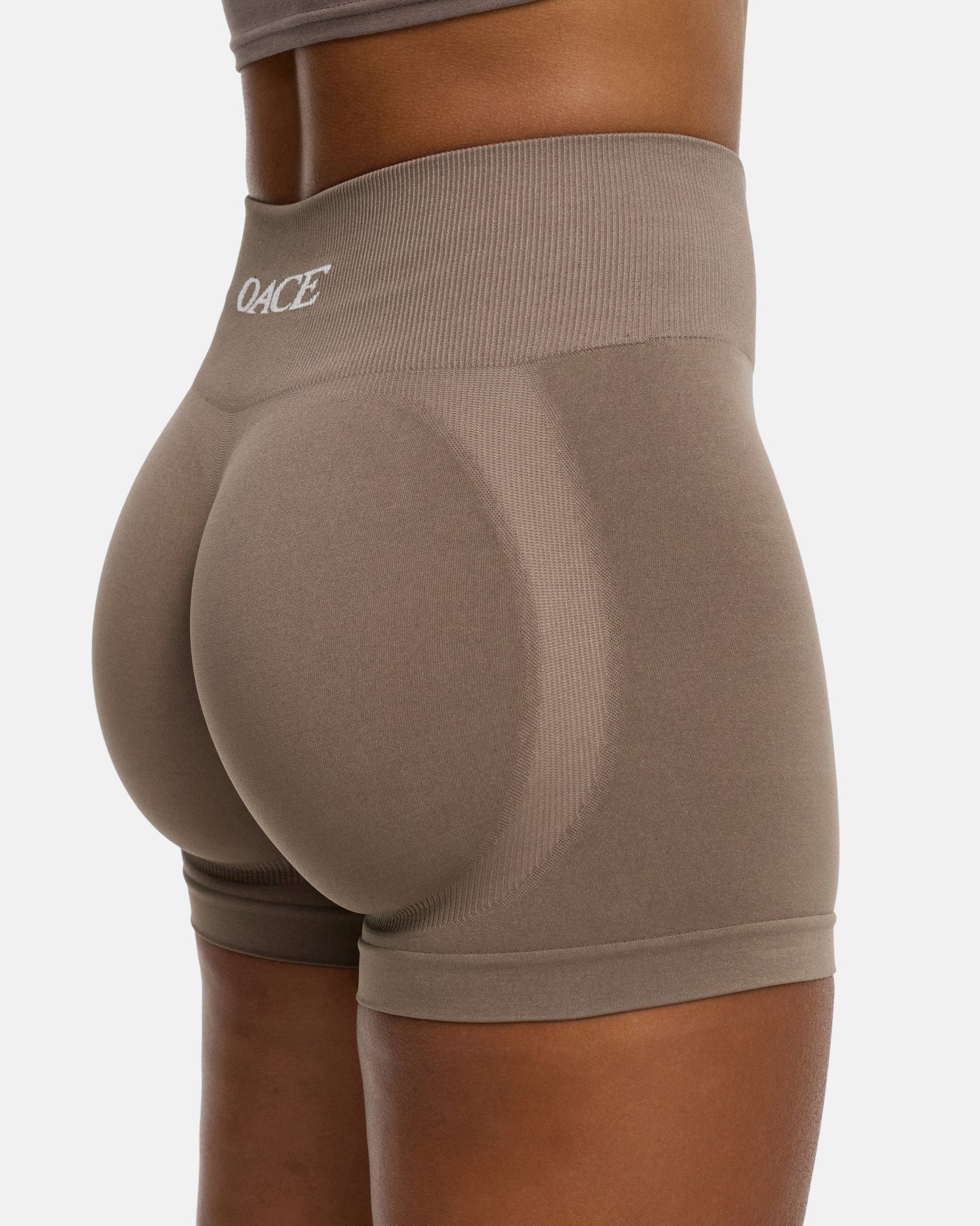 Appearance Contour Seamless Shorts