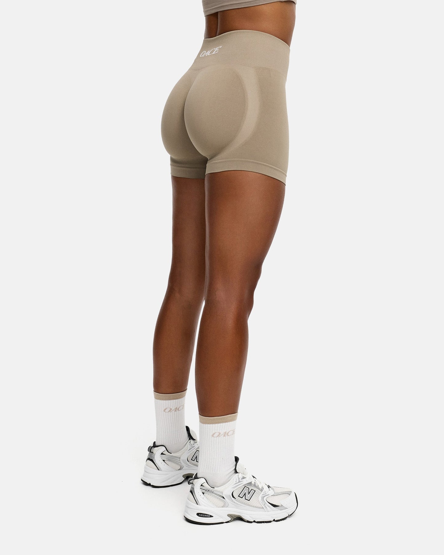 Appearance Contour Seamless Shorts