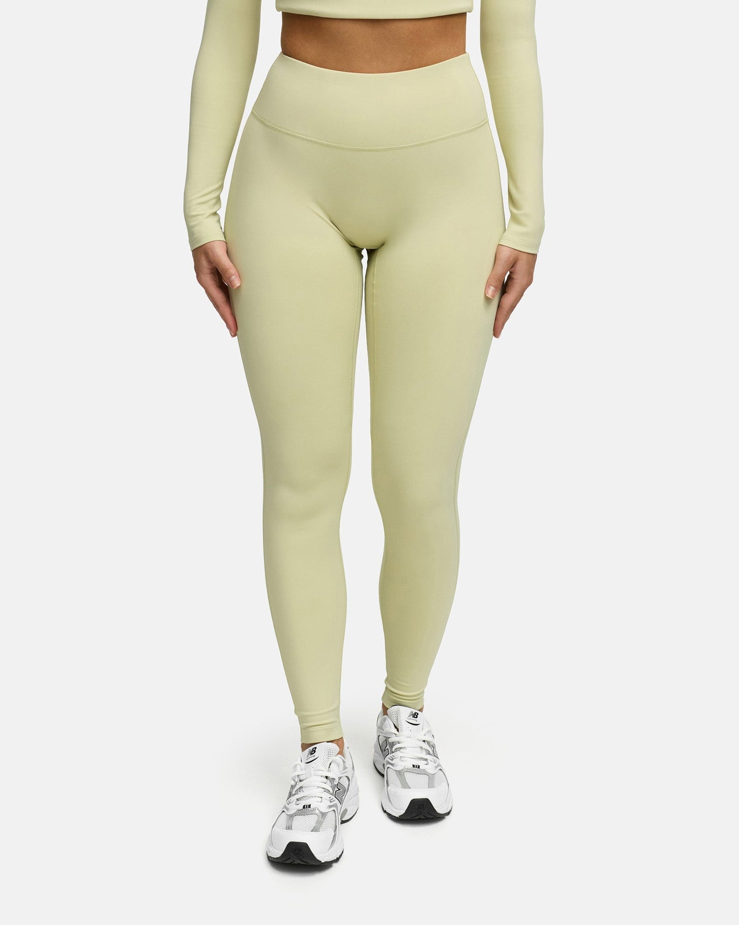 Aura Nylon Leggings (Outlet)