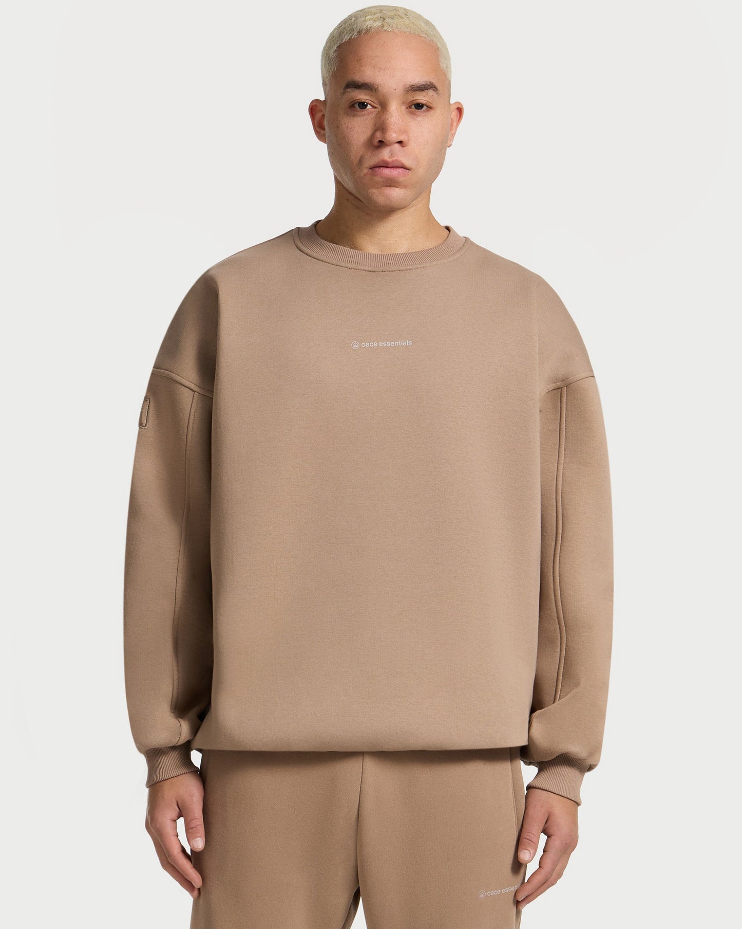 essentials Sweater (Outlet)