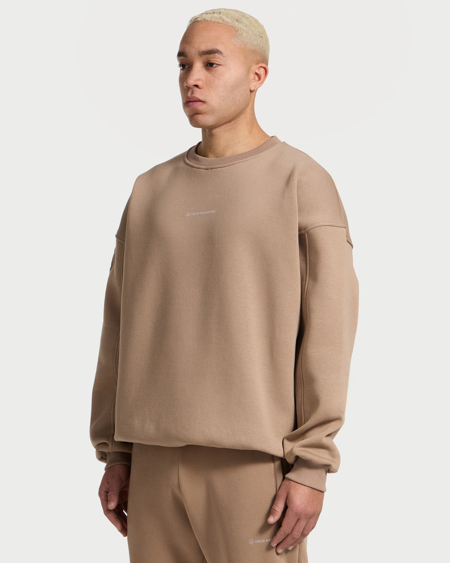 essentials Sweater (Outlet)