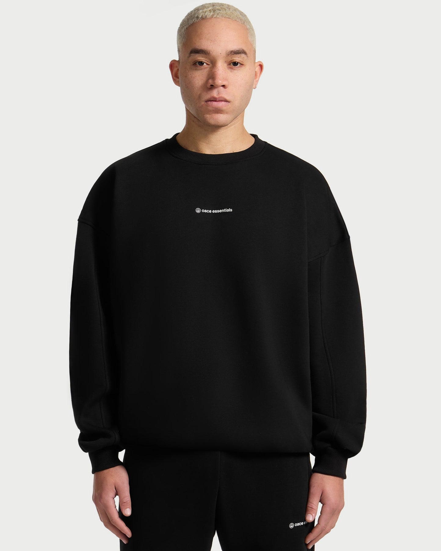 essentials Sweater (Outlet)