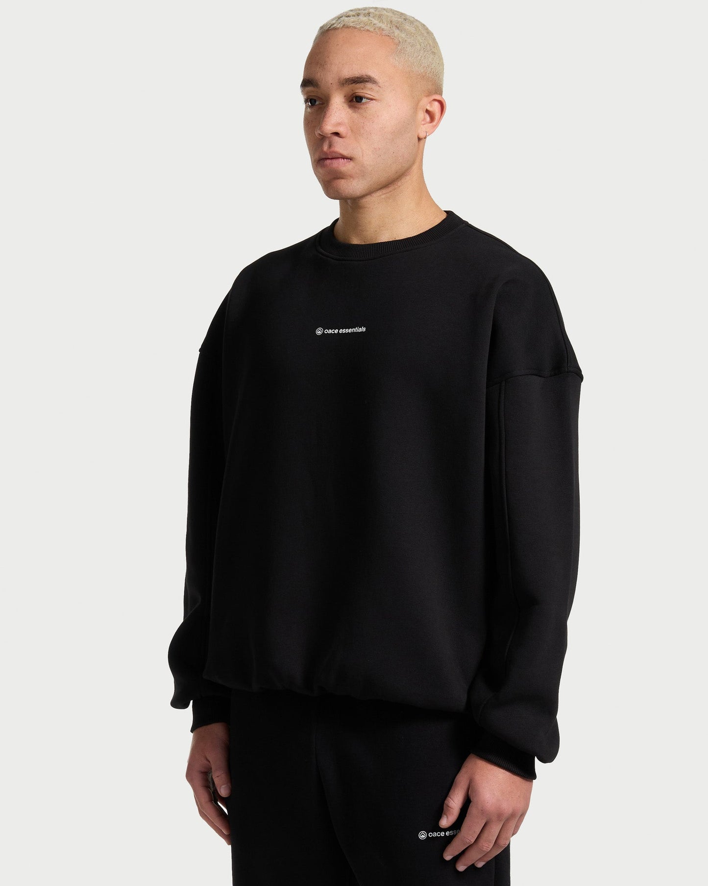 essentials Sweater (Outlet)