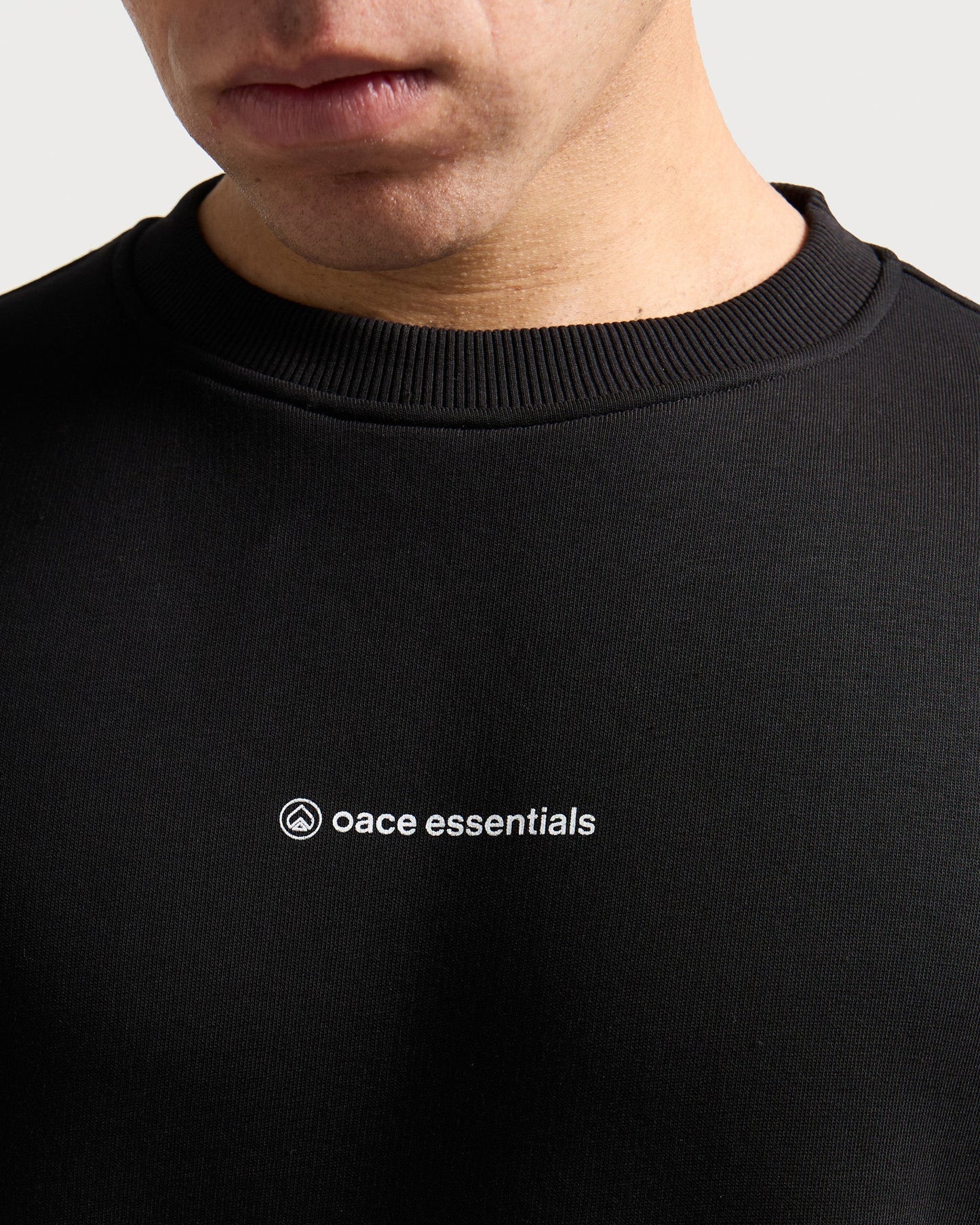 essentials Sweater (Outlet)