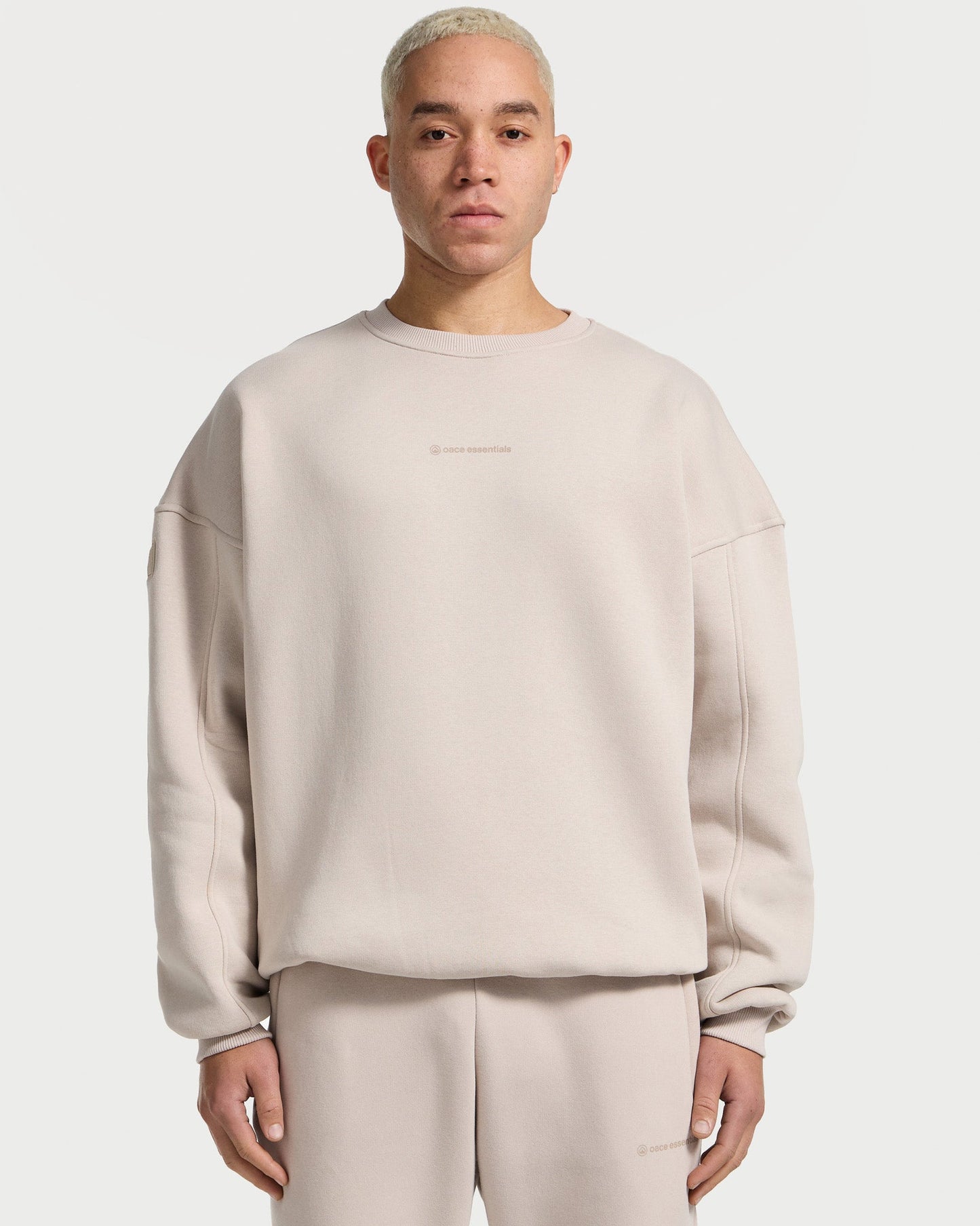essentials Sweater (Outlet)