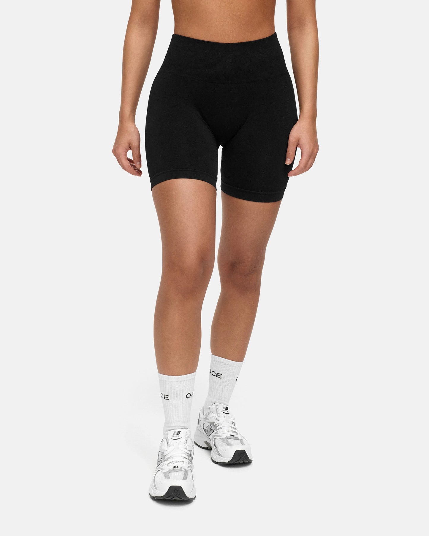 Appearance Contour Seamless Shorts
