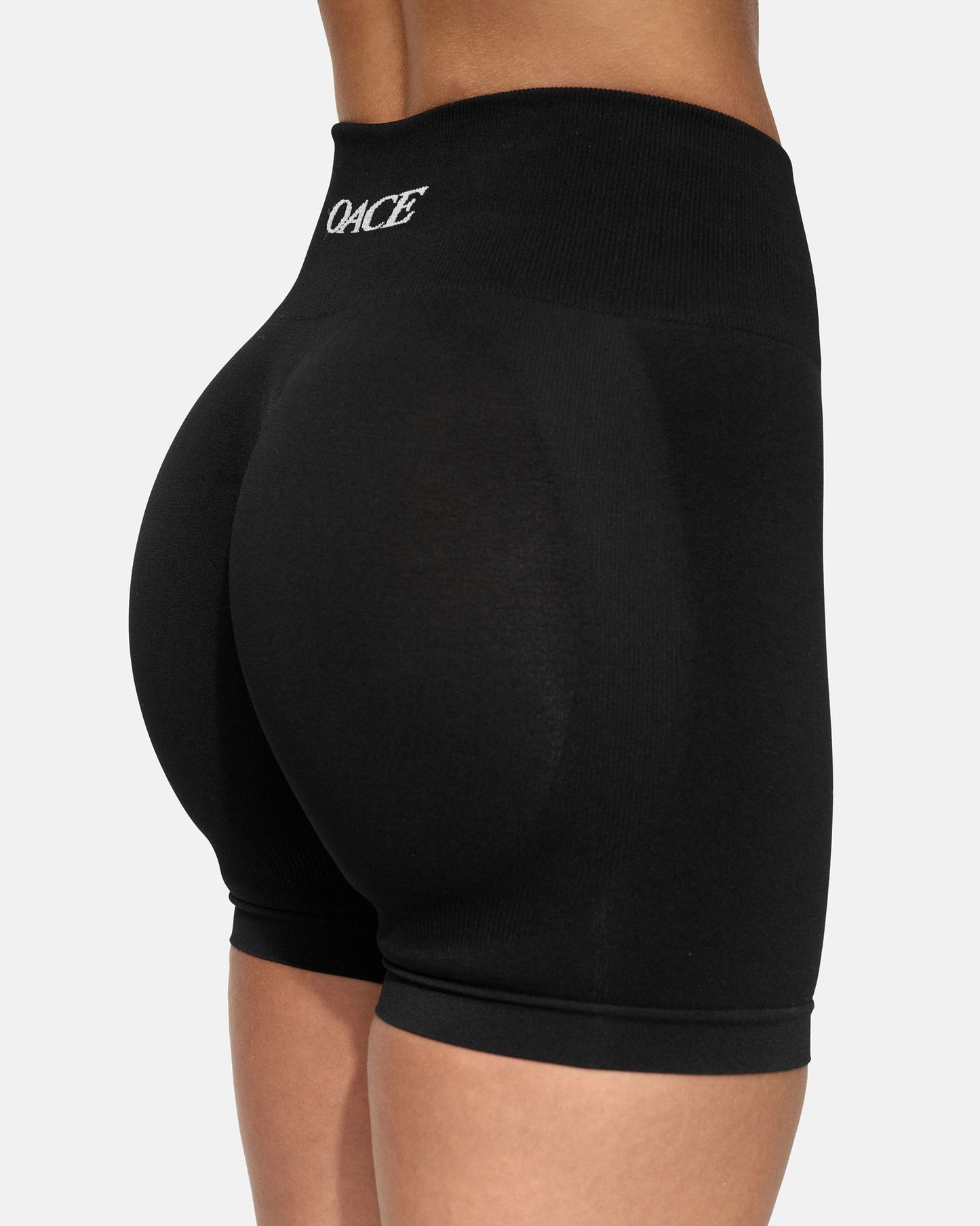 Appearance Contour Seamless Shorts