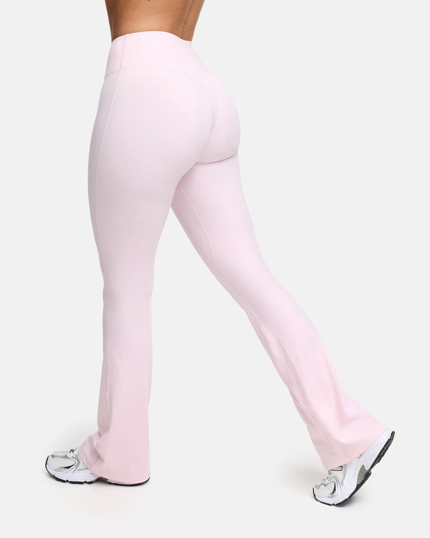 Aura Nylon Flared Leggings (Outlet)