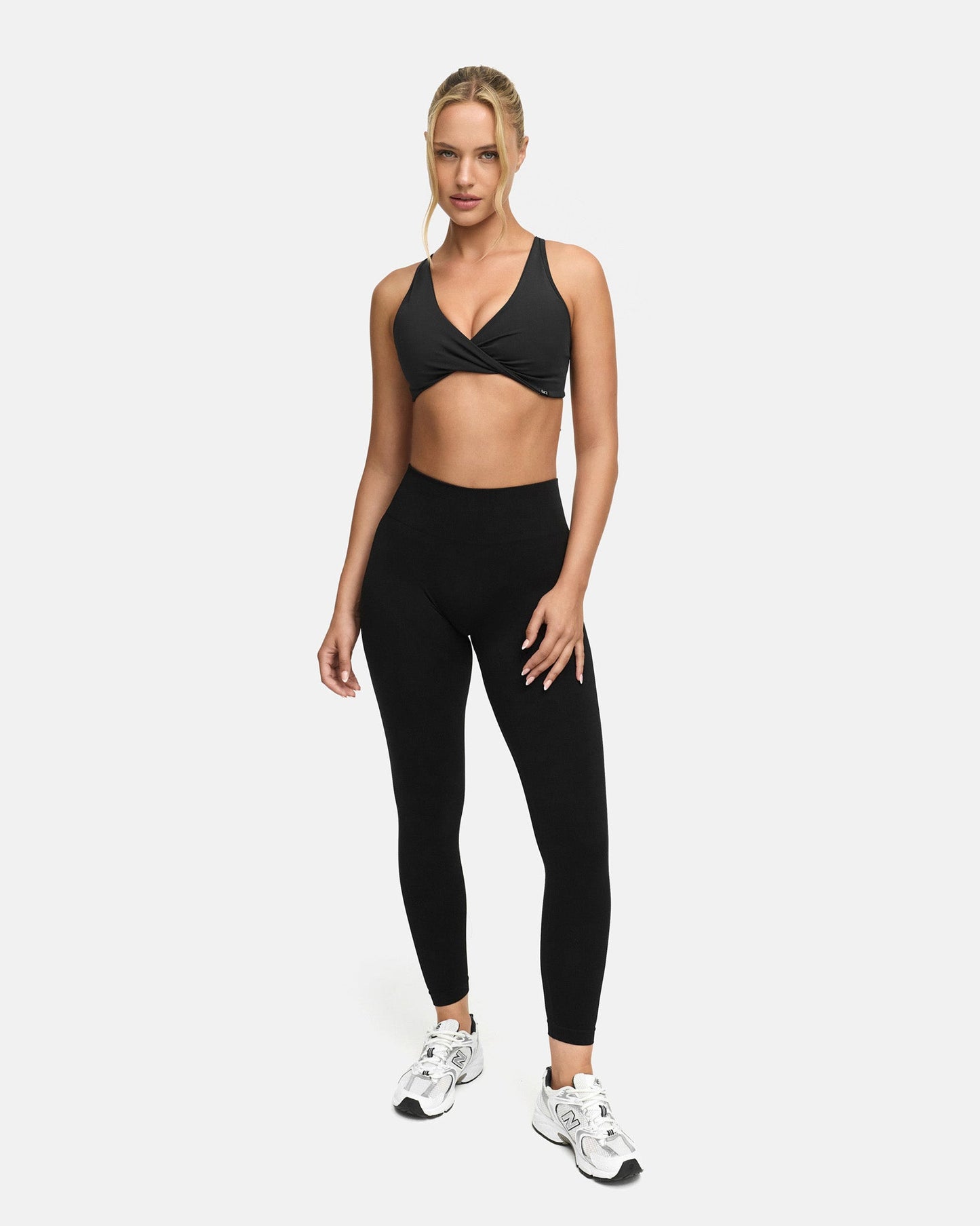 Appearance Twisted Nylon Bra