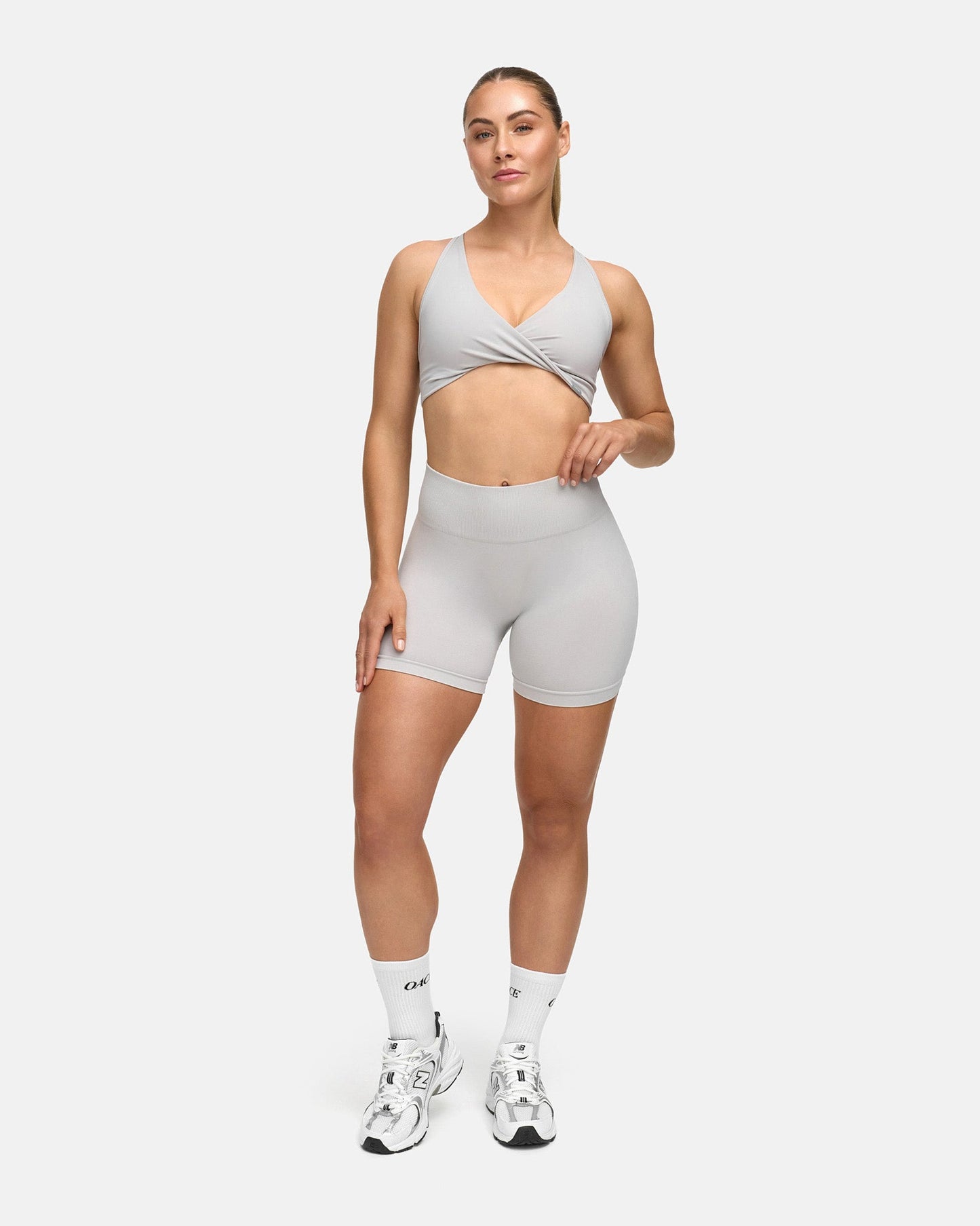 Appearance Contour Seamless Shorts