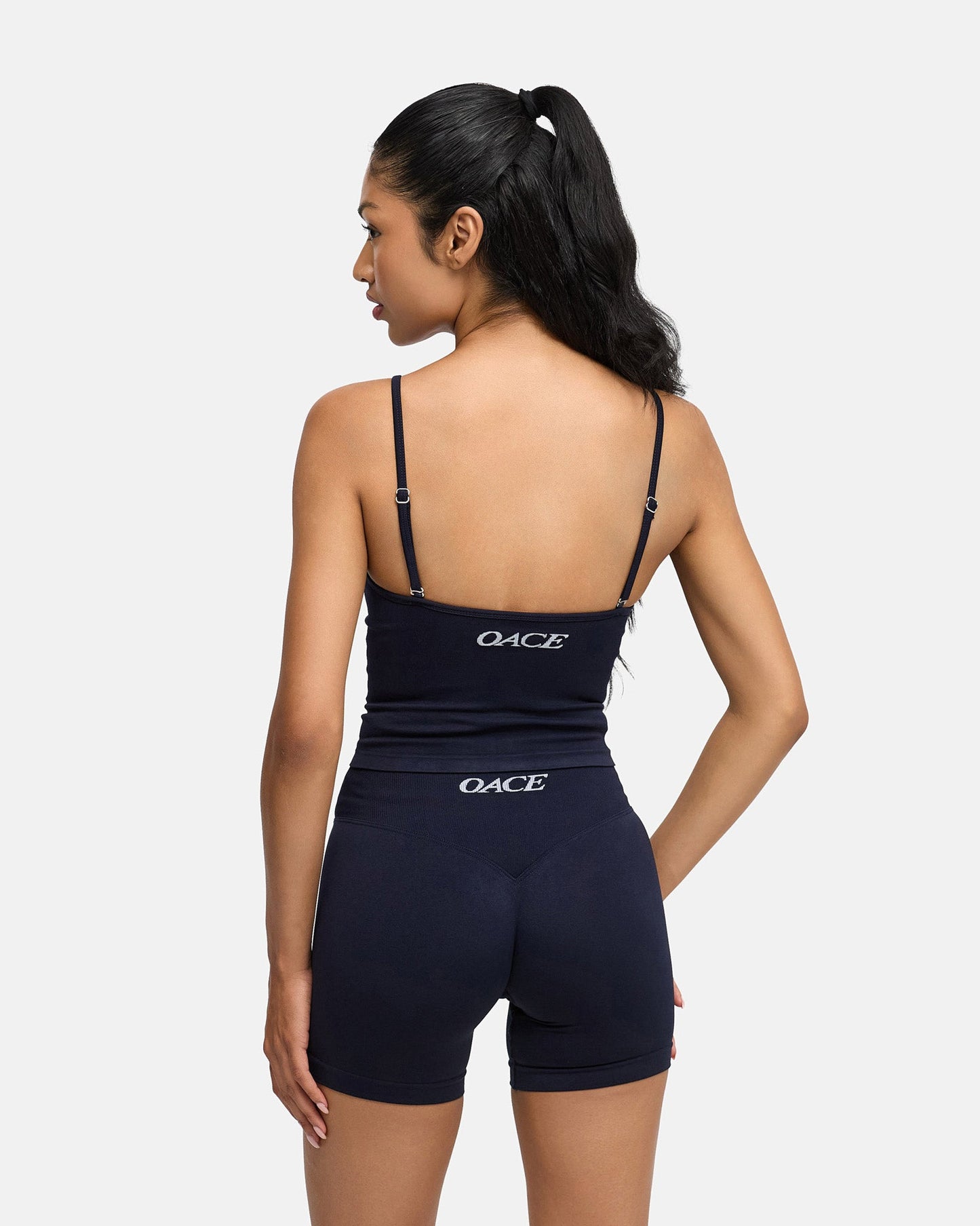 Trust Seamless Adaptable Top