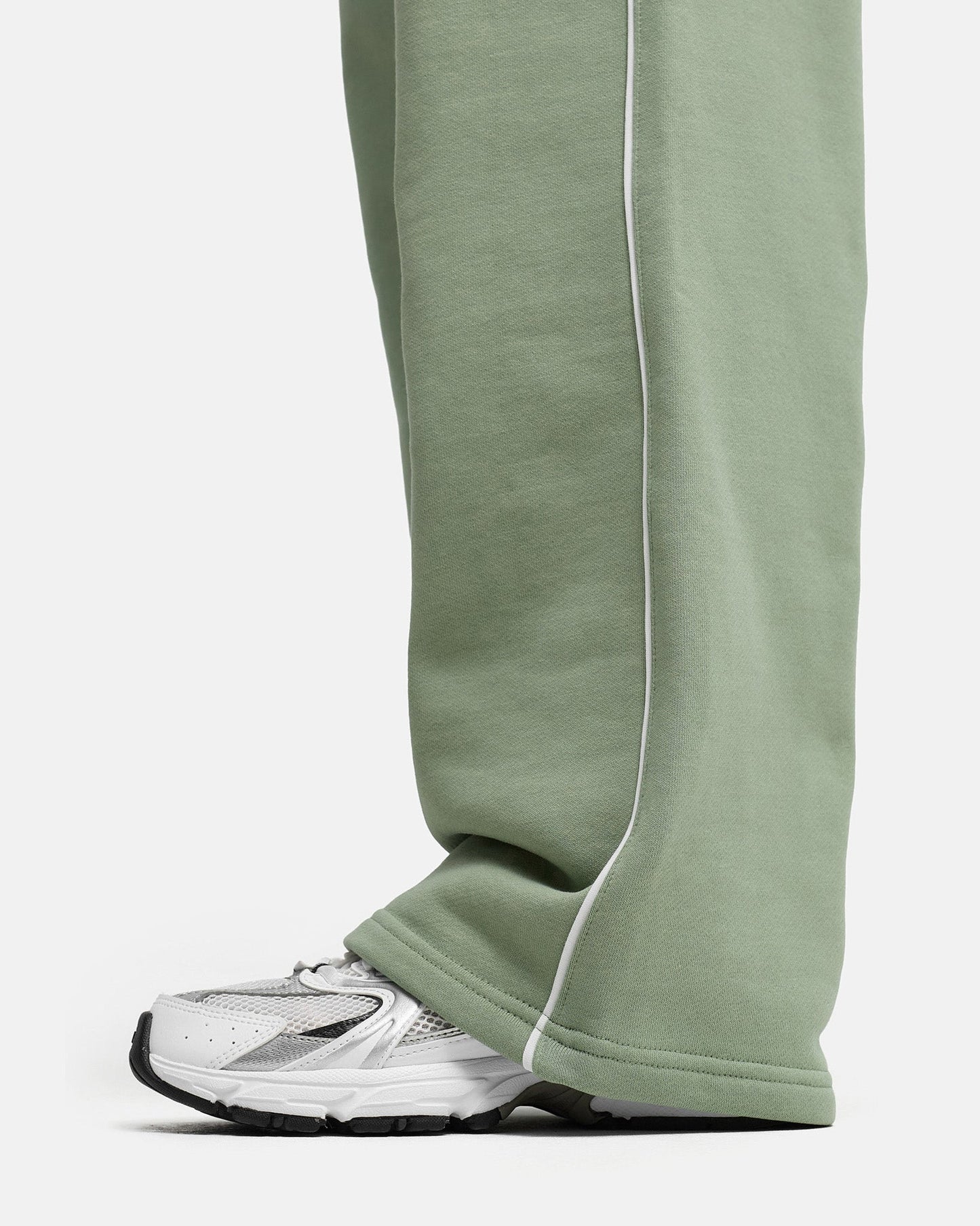 Lined Wide Leg Jogger Women
