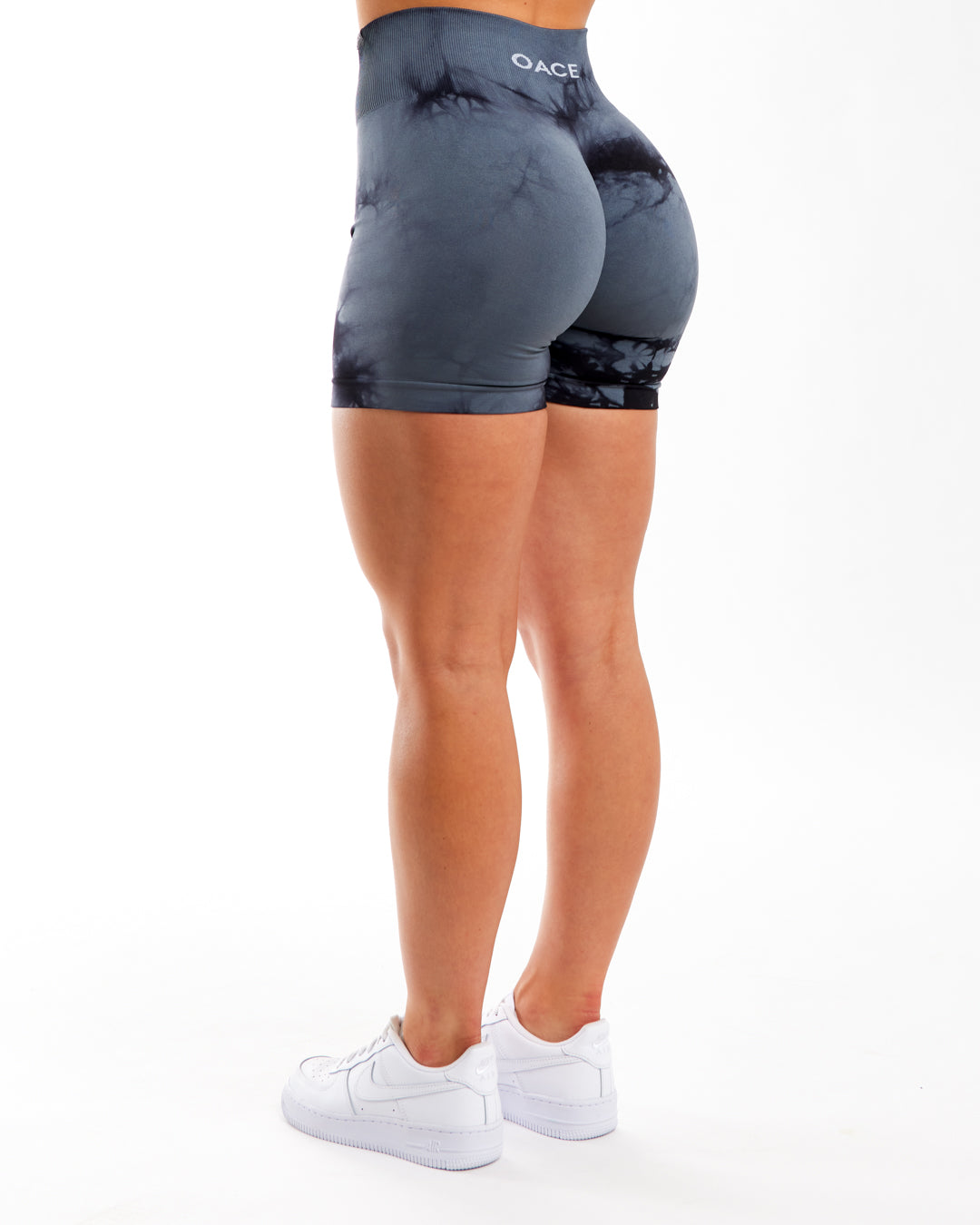 Alive Batik Shorts (Outlet)